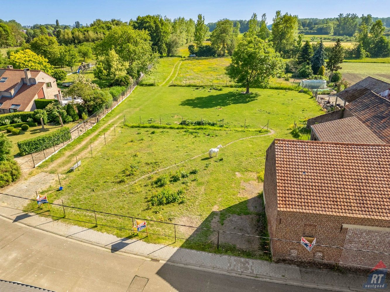 Karaktervol pand met 20a77ca bouwgrond - unieke kans! foto 2