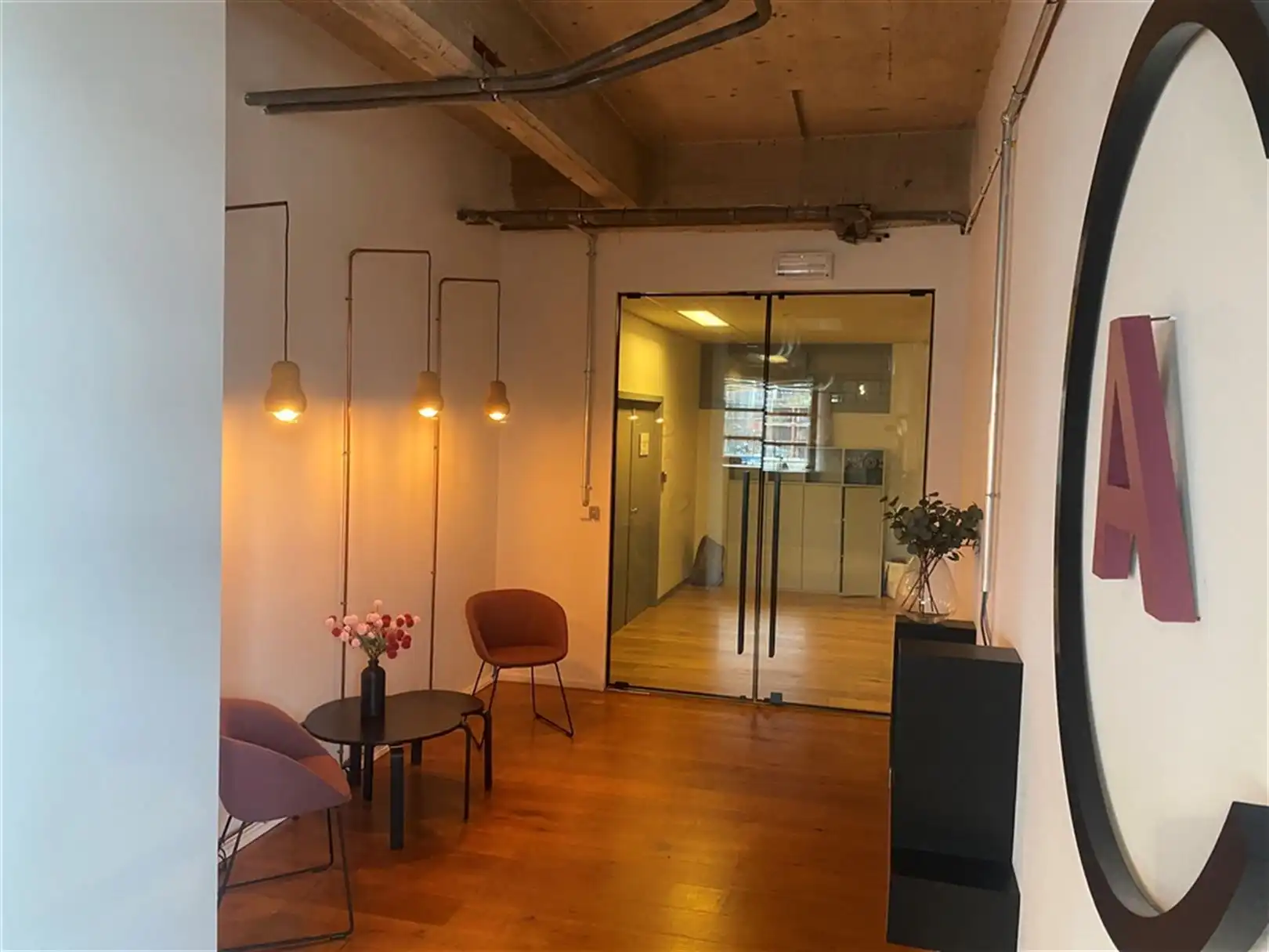 Loftkantoren op het gelijkvloers aan het water foto 3