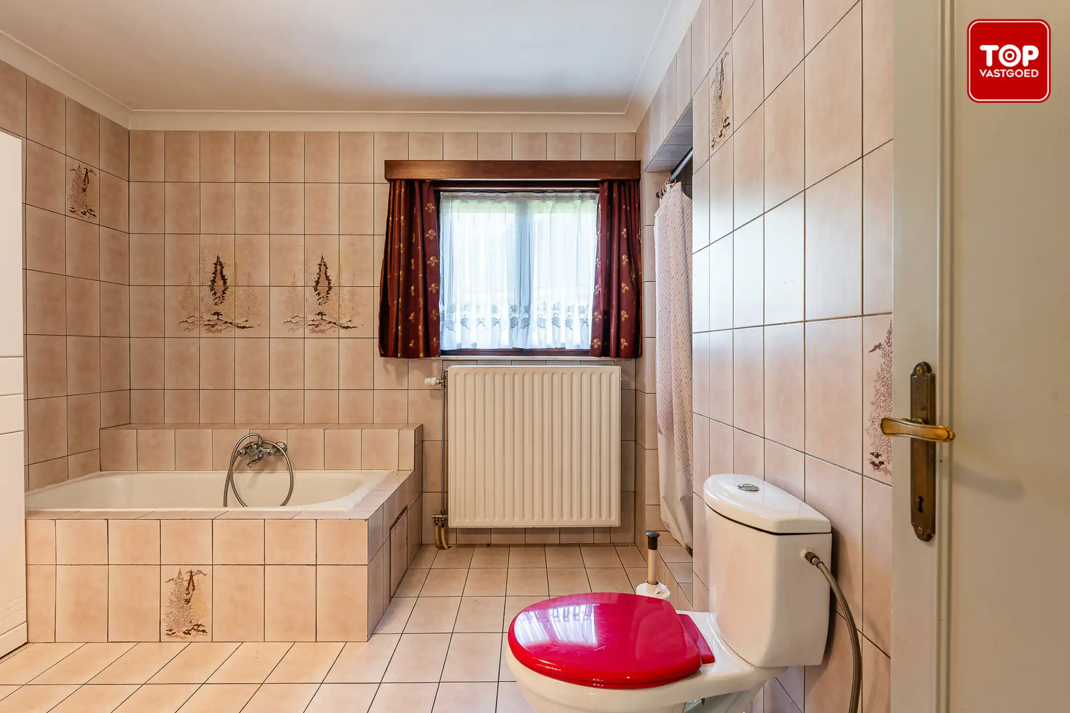 Op te frissen bungalow op toplocatie. foto 15