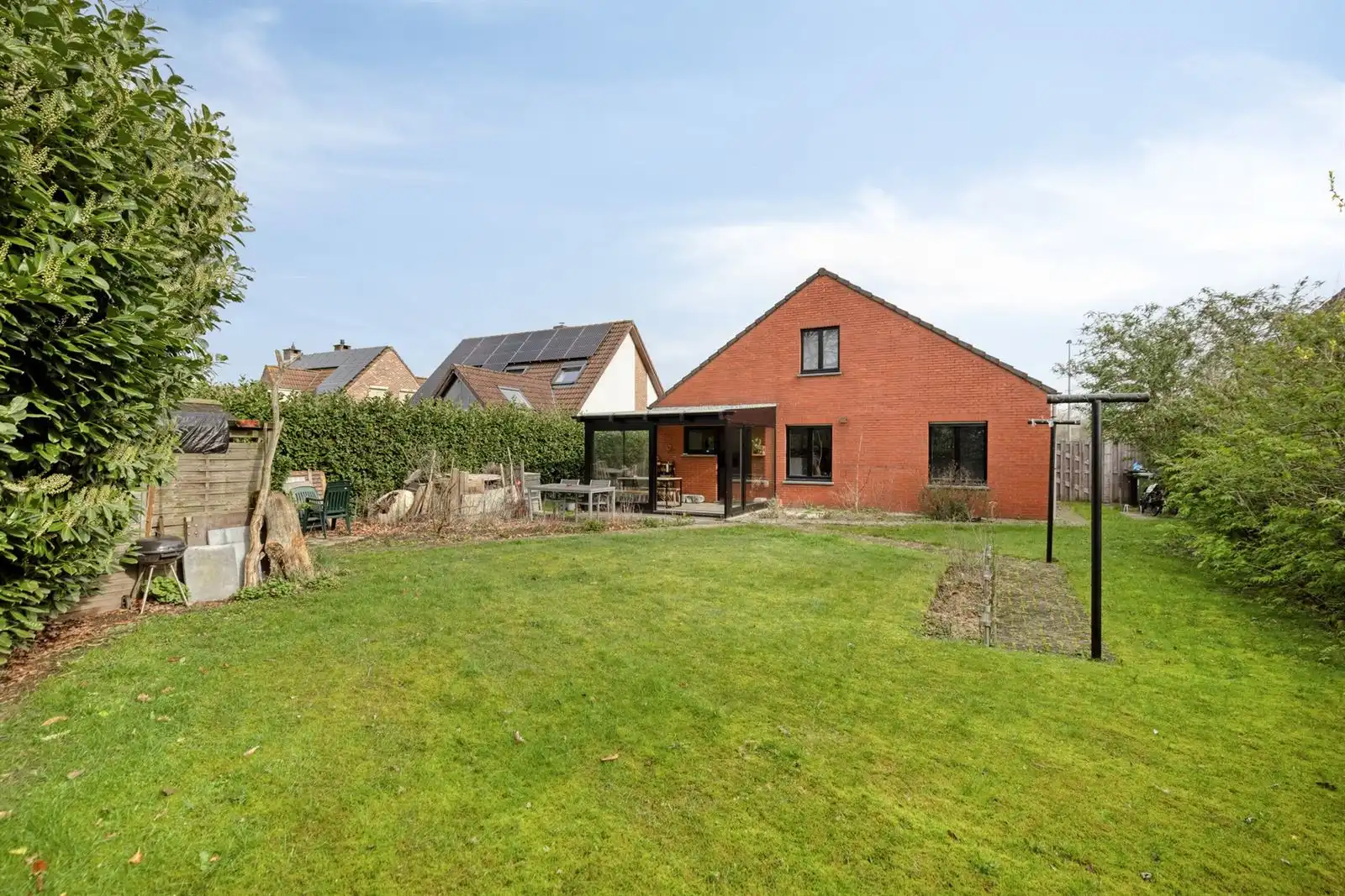 Wonen aan het water, woning met potentieel foto 21