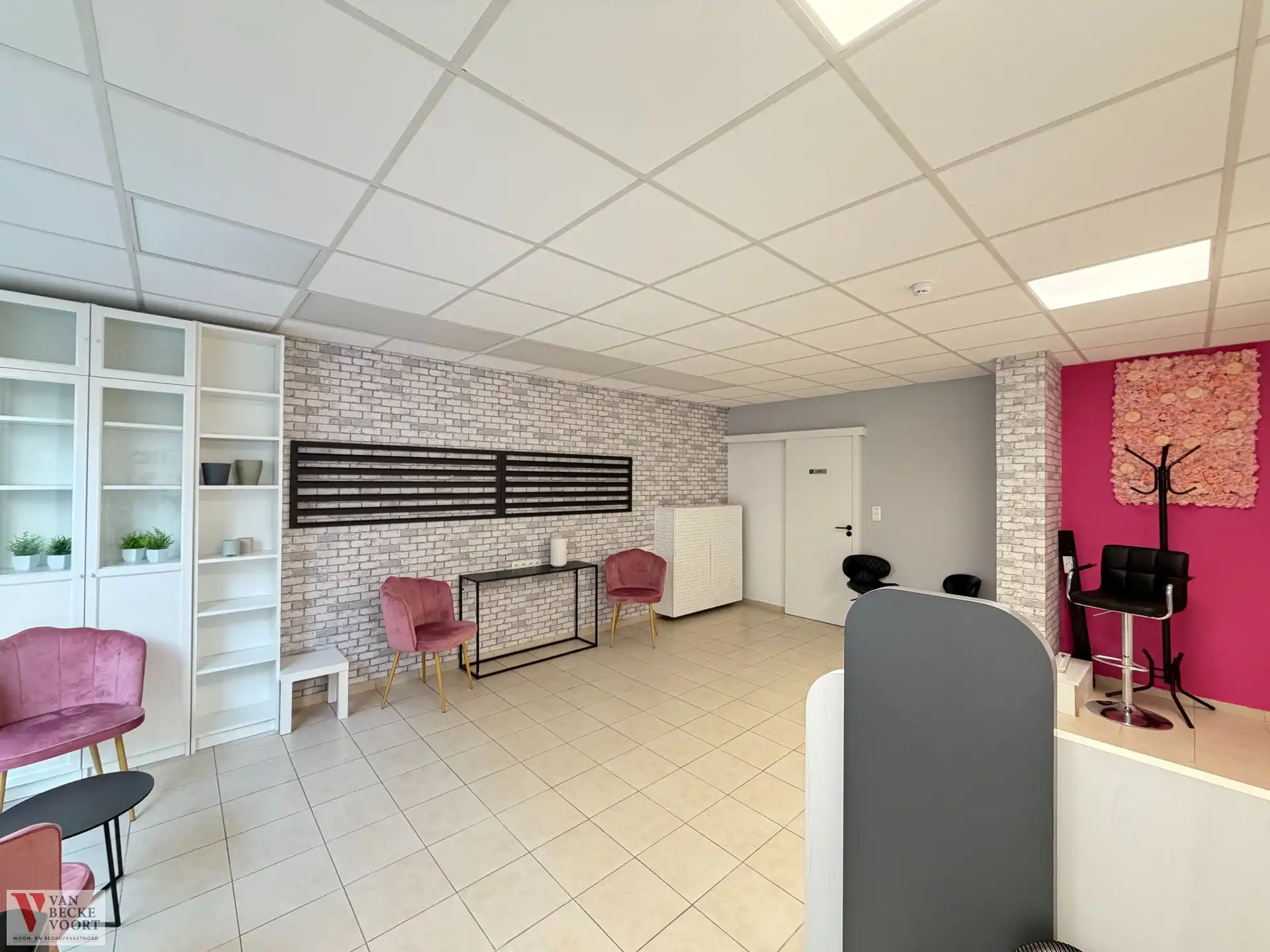 Handelsgelijkvloers 36m² foto 2