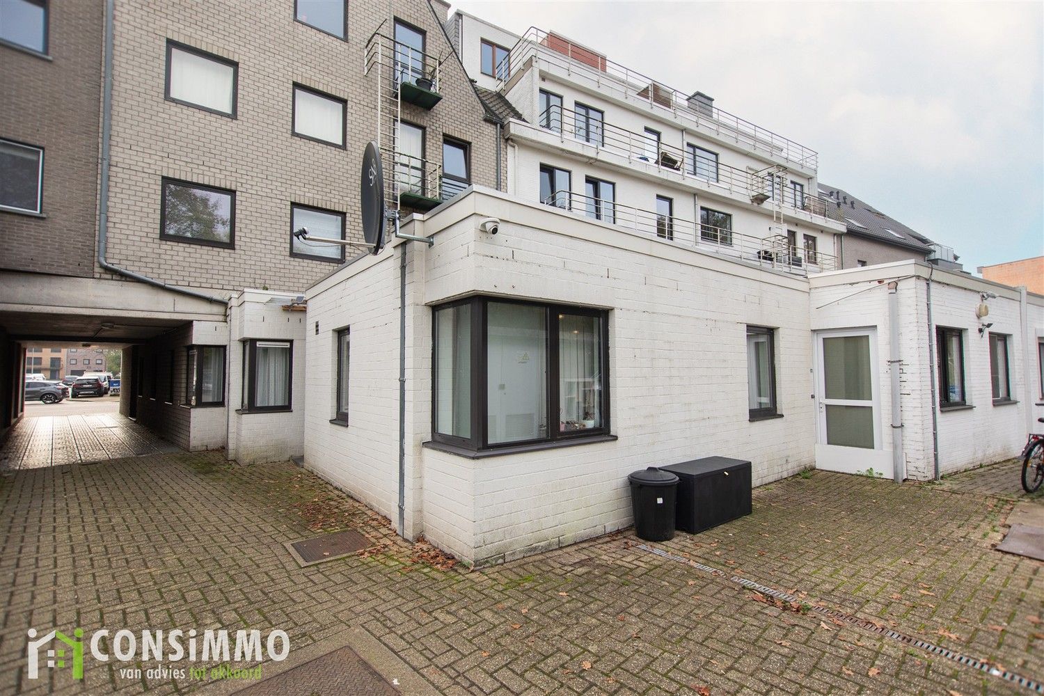 Instapklaar, gelijkvloers appartement met 2 slaapkamers! foto 2