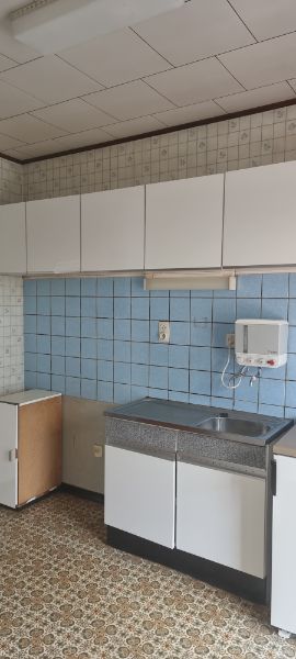 Te renoveren bel-etage woning foto 14