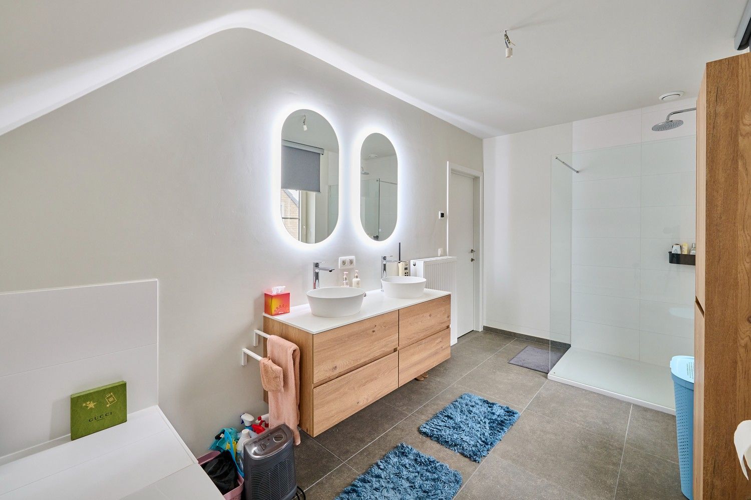 Moderne nieuwbouw woning - instapklaar en energiezuinig foto 18