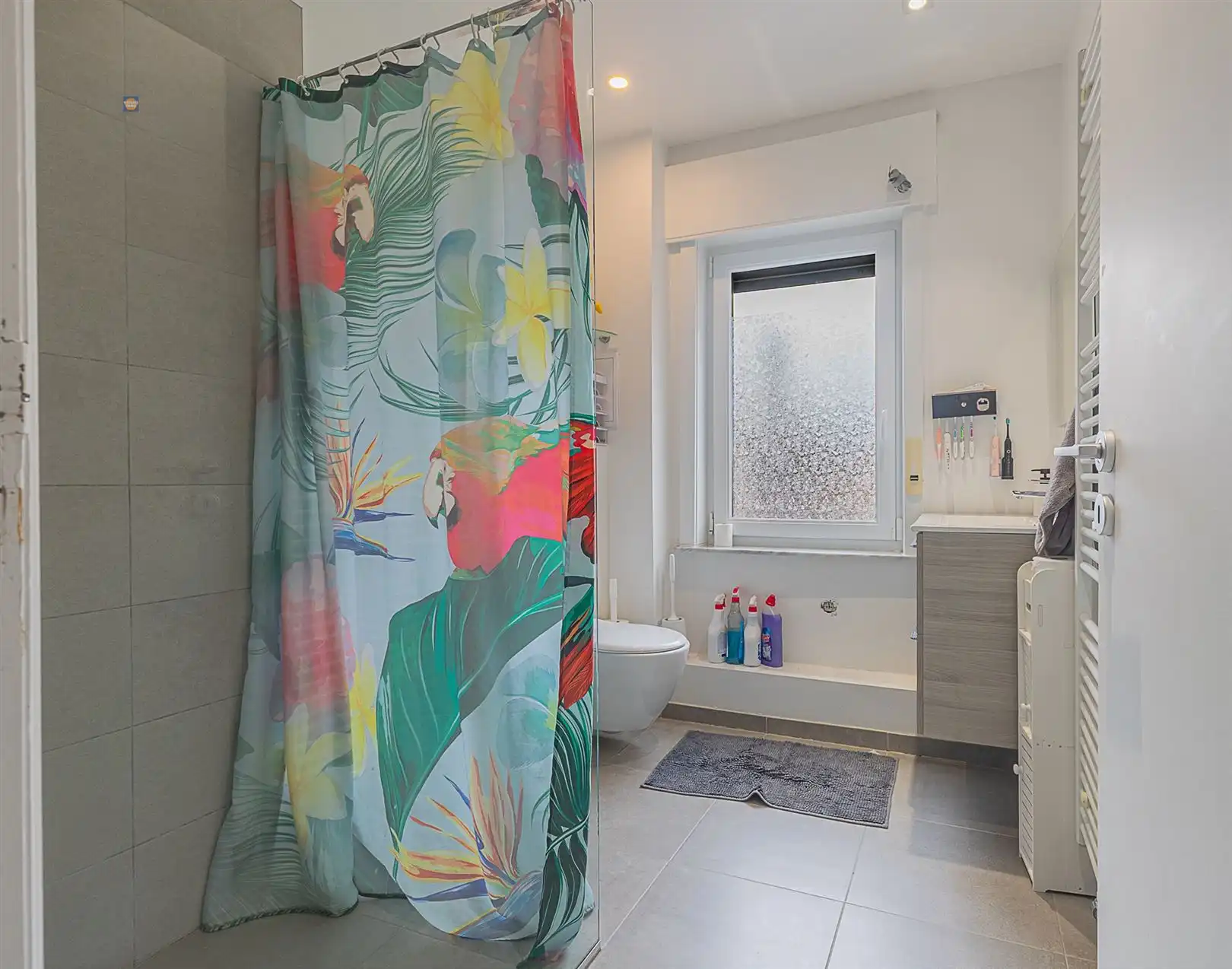 Gerenoveerde woning met 4 slaapkamers in Willebroek foto 15