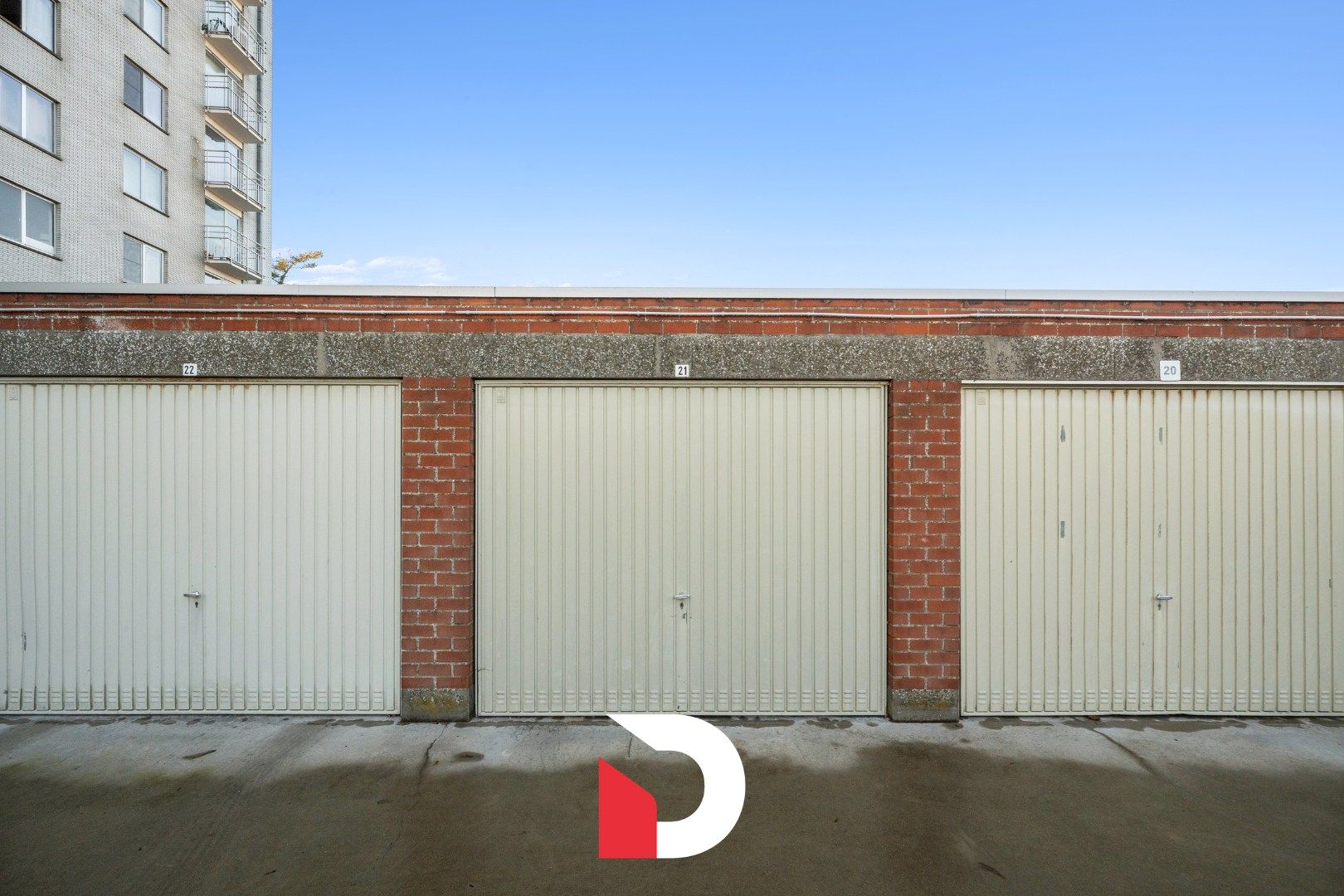 Aangenaam en lichtrijk app. op 6de verdiep met 2 slk.'ers op een toplocatie nabij het centrum van Brugge. foto 14