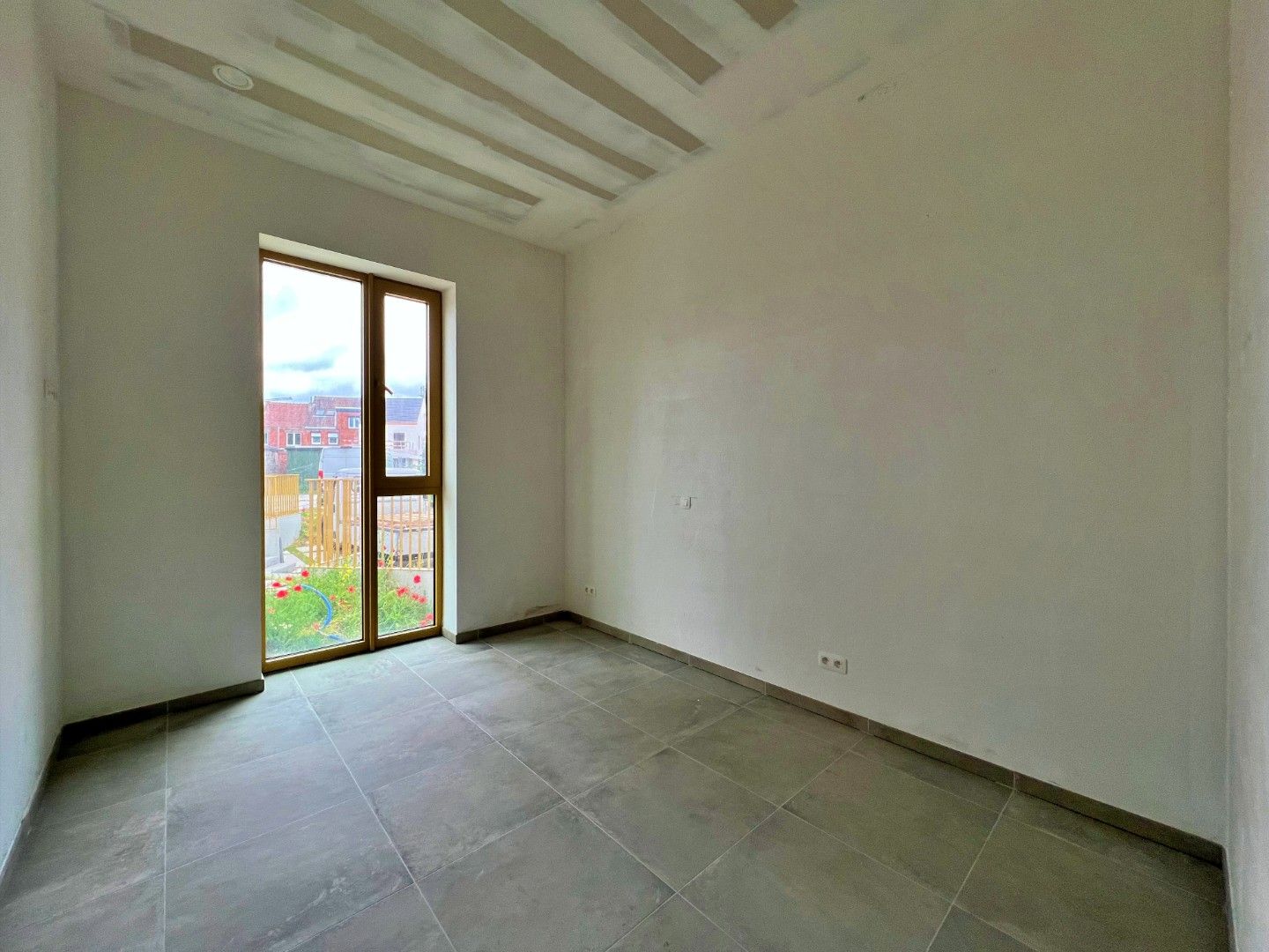 Gelijkvloers appartement met 2 slaapkamers in Mariakerke (106 m²) foto 10