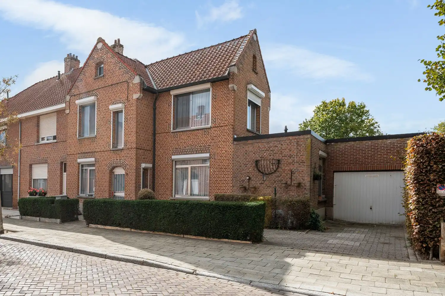Te renoveren woning op toplocatie te Lier! foto 19