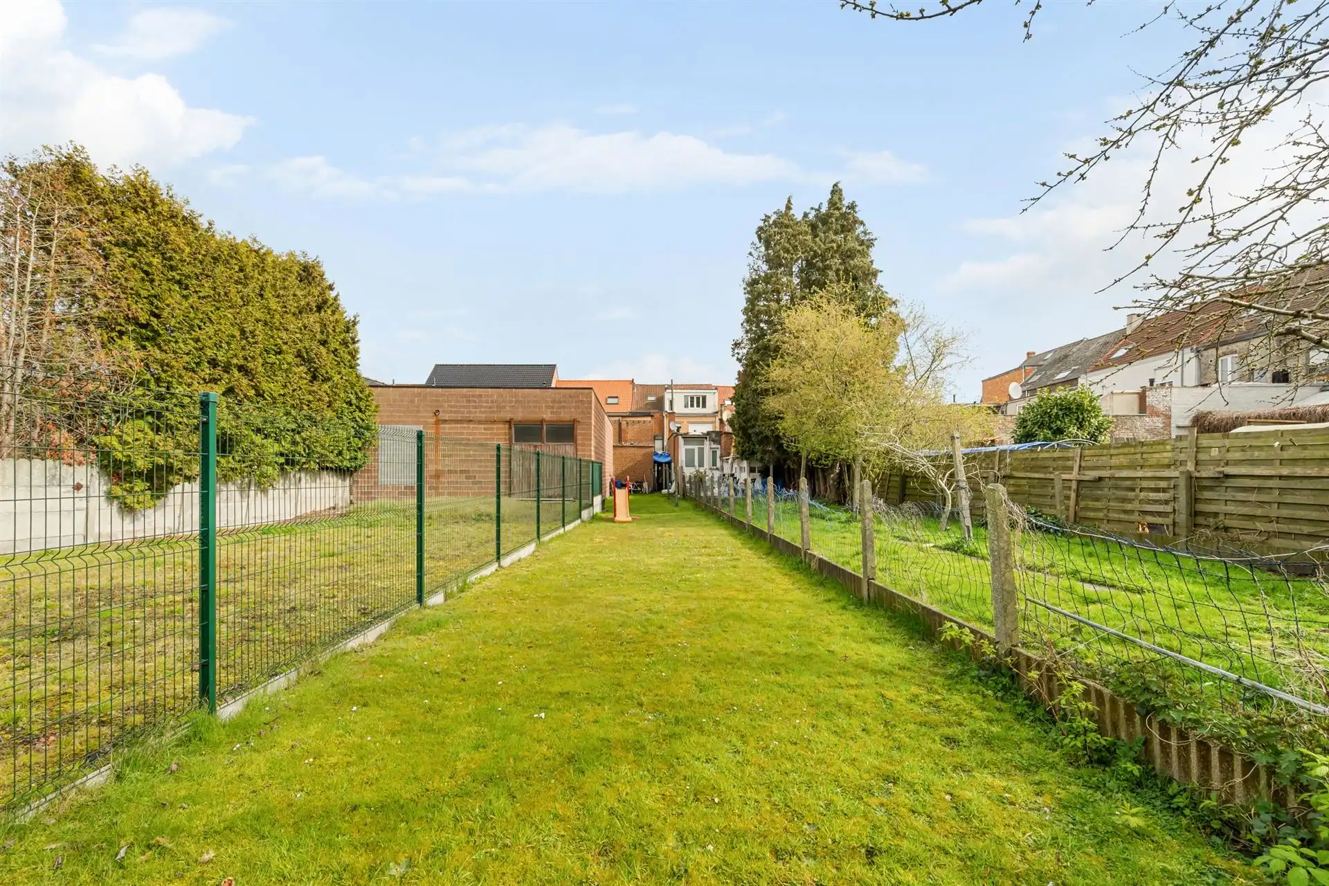 Centraal gelegen instapklare woning met 3 slpk & grote tuin foto 5