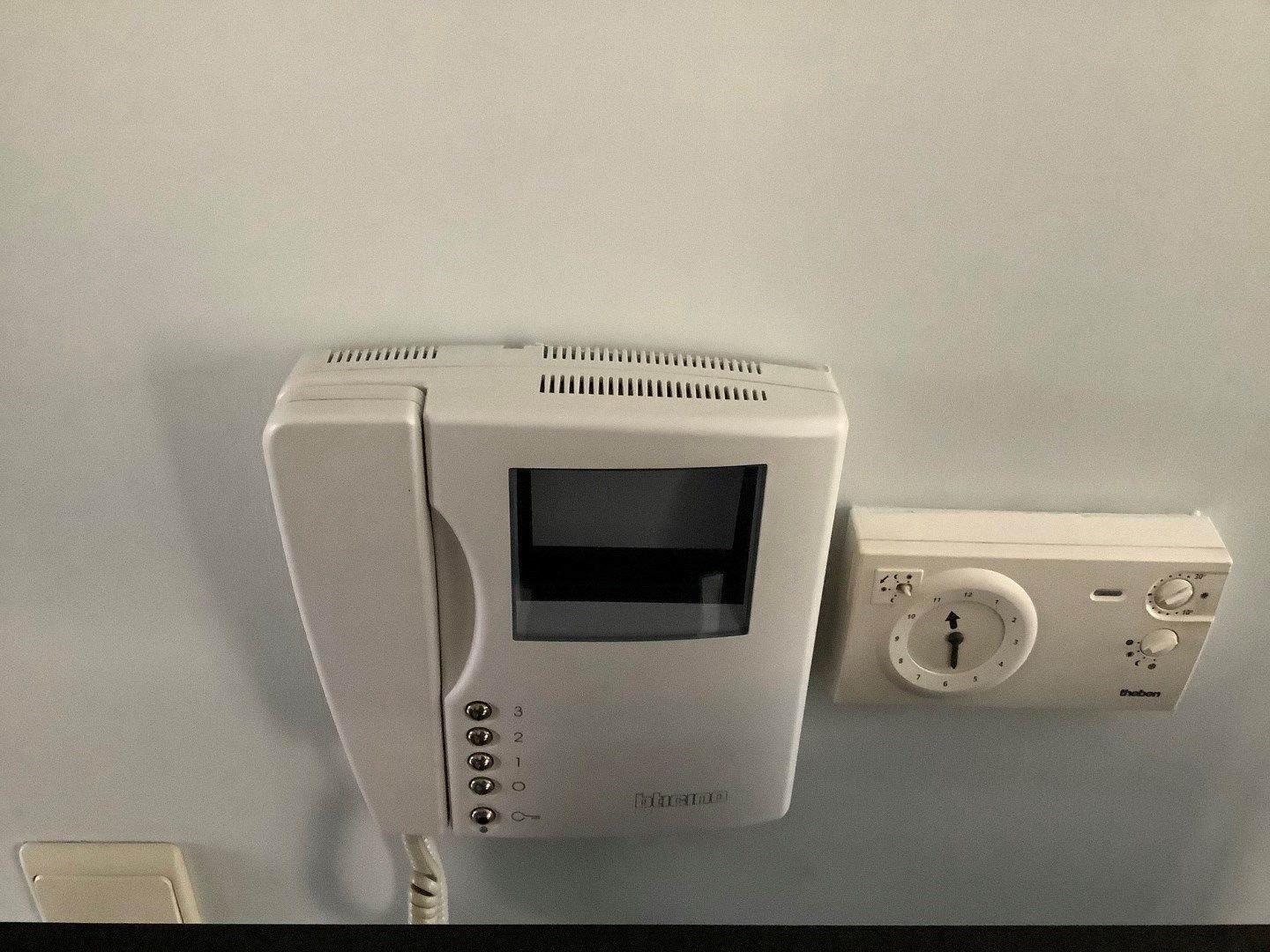 Duplex-appartement met 1 slaapkamer, terras aan voor-en achterkant apt.+ zeer mooi uitzicht foto 13