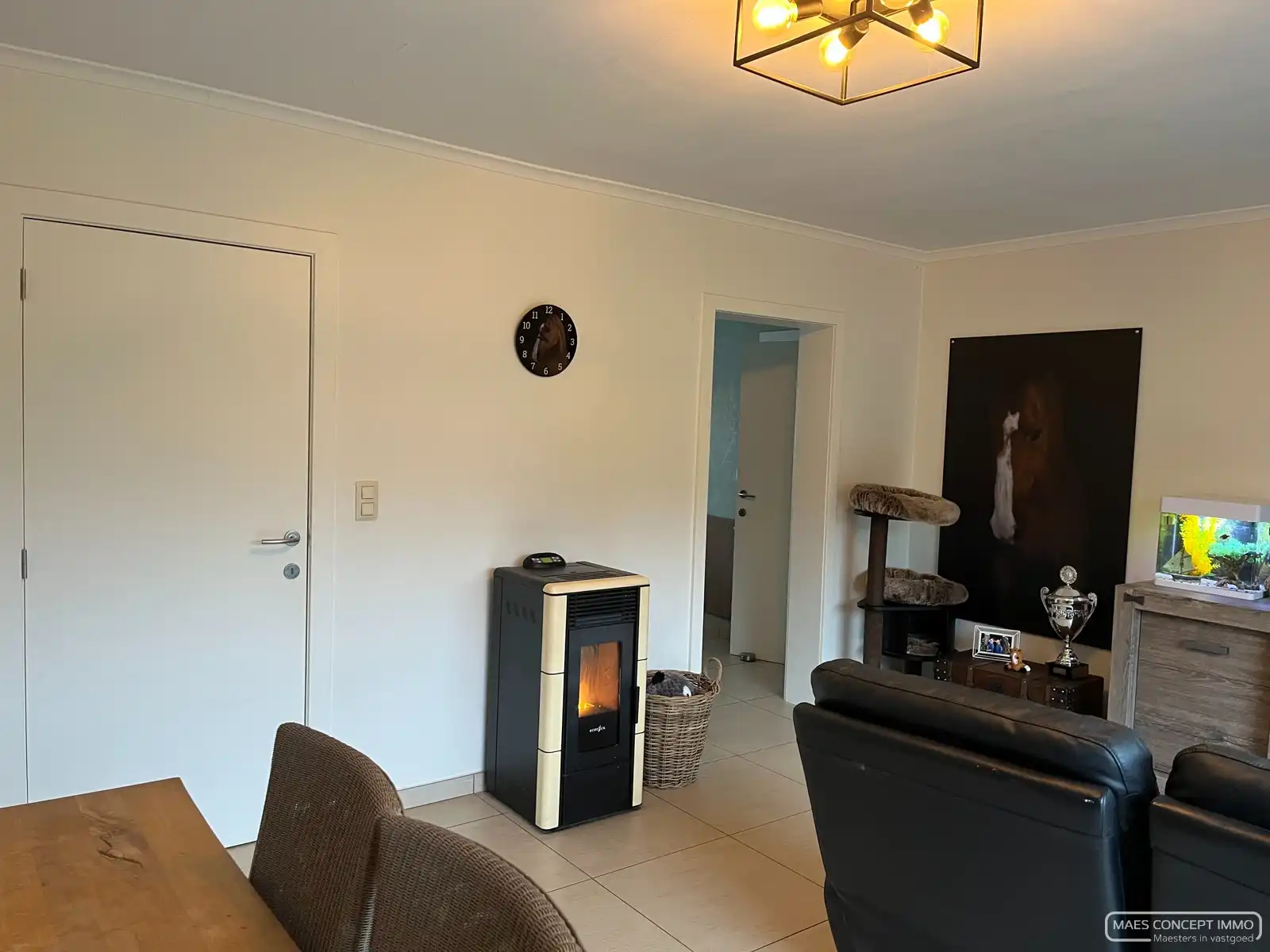 Instapklare woning te huur met 3 slaapkamers en tuin in centrum Tiegem foto 4