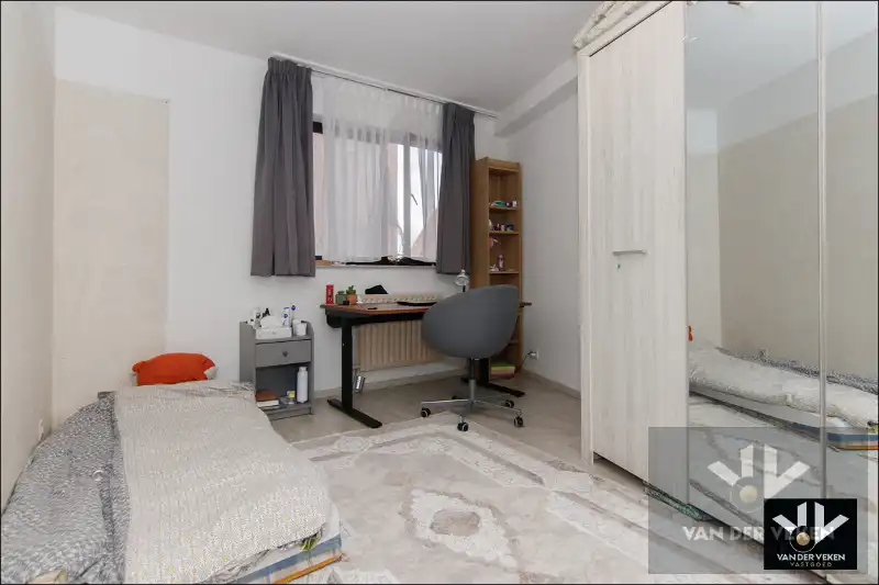 Gerenoveerd appartement met 2 slaapkamers inclusief ruime autostaanplaats in charmante stad Diest foto 7