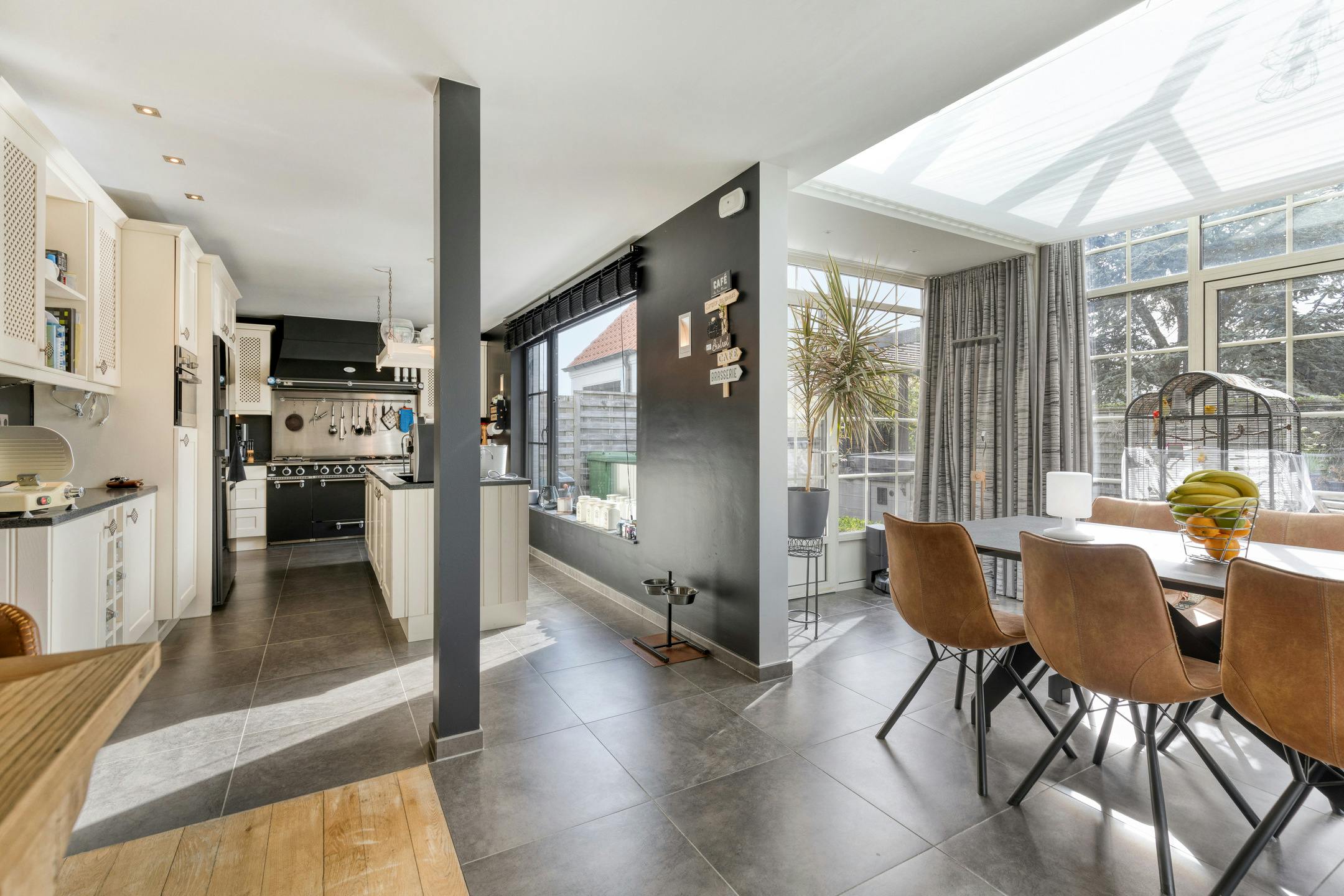 Perfect onderhouden villa te koop in het mooie Zuienkerke foto 4