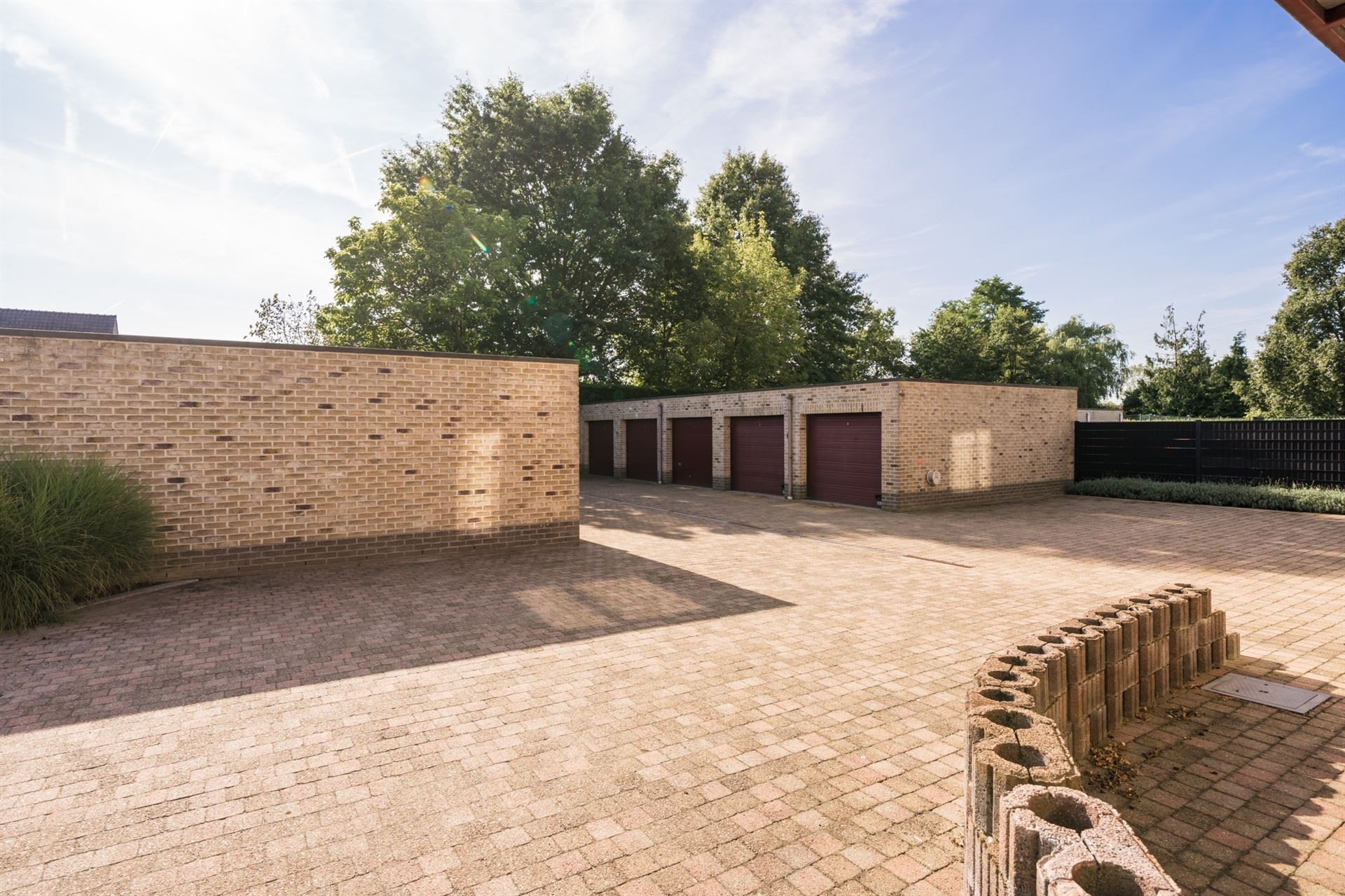 Duplex appartement met 2 slaapkamers, zonnig terras en garagebox foto 14