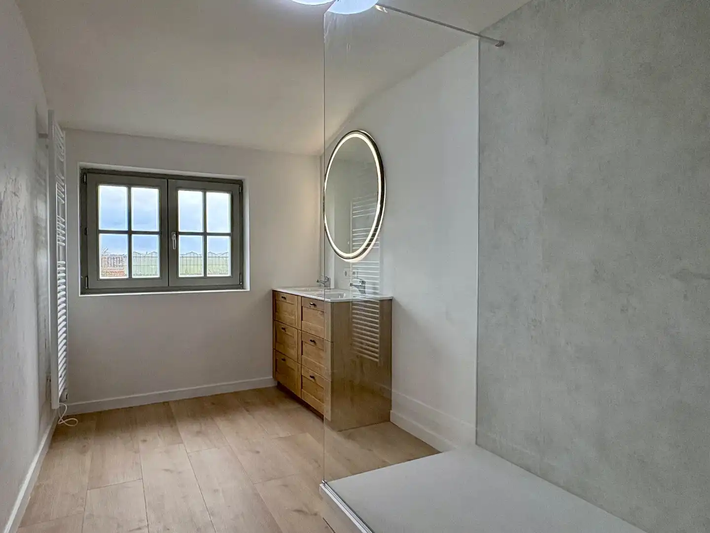 Gerenoveerde woning te huur in Wingene op 1197m² foto 12