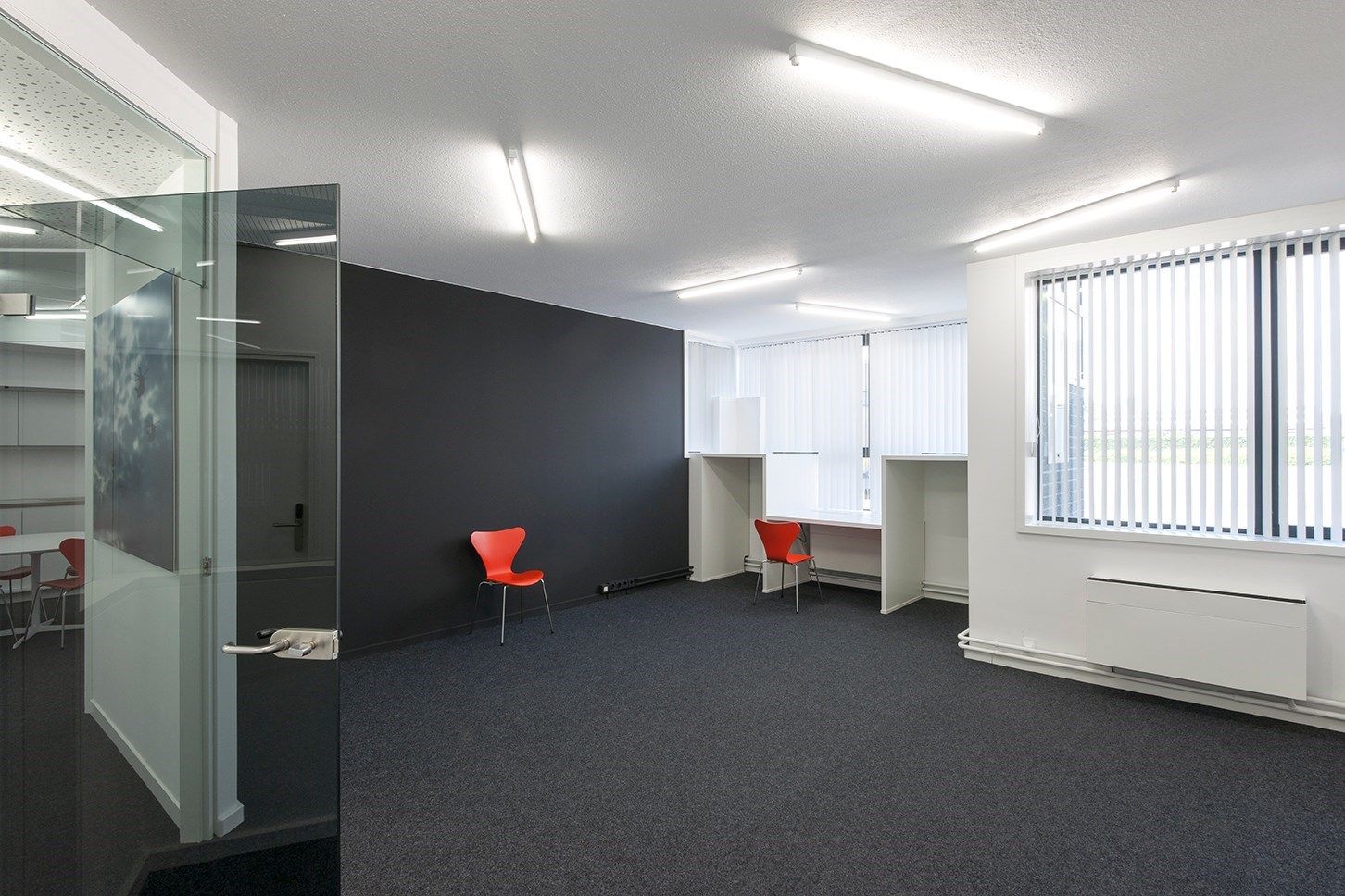 Instapklare kantoorruimte  (32 m²) met parking en alle faciliteiten inclusief, Torhout. foto 21