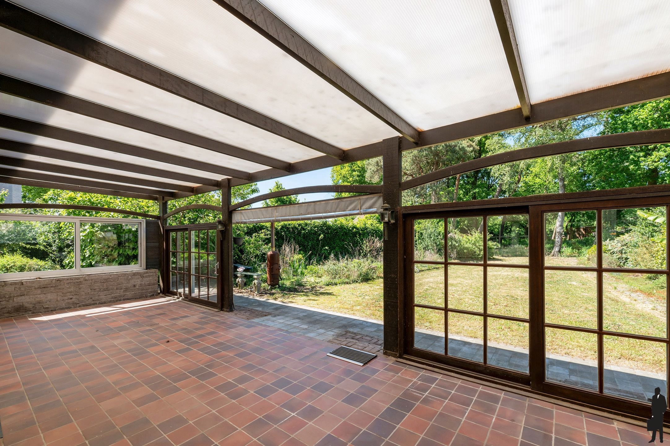 Uitzonderlijk gelegen villa nabij groen op grond van 2.785m² foto 28
