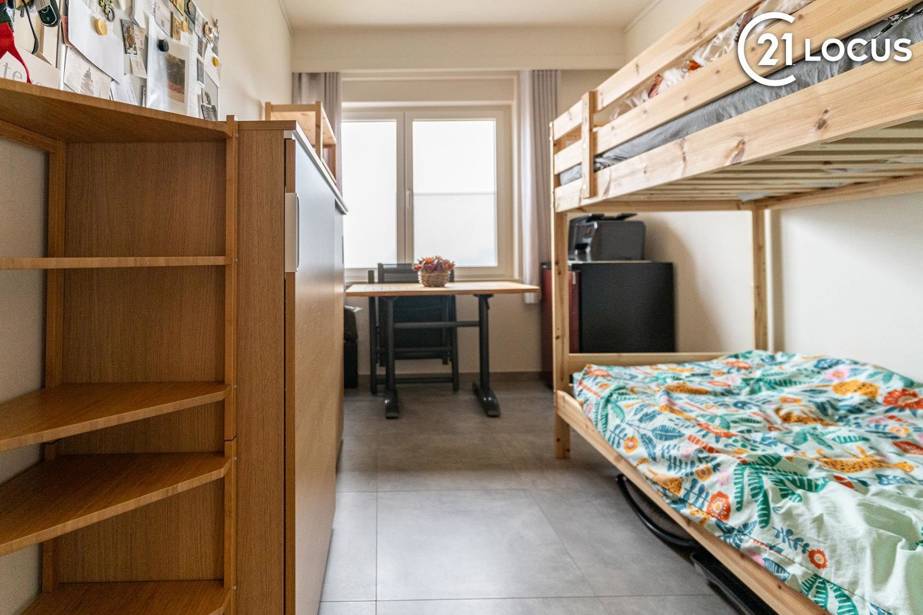 Ruim, Lichtrijk Appartement met Prachtig Uitzicht in Beveren foto 13