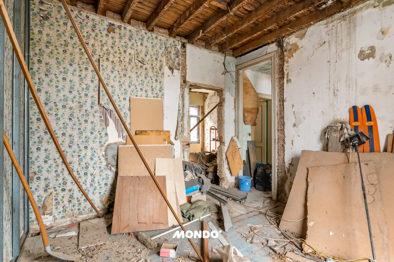 Gebouw met karaktervolle gevel in hartje Willebroek foto 12