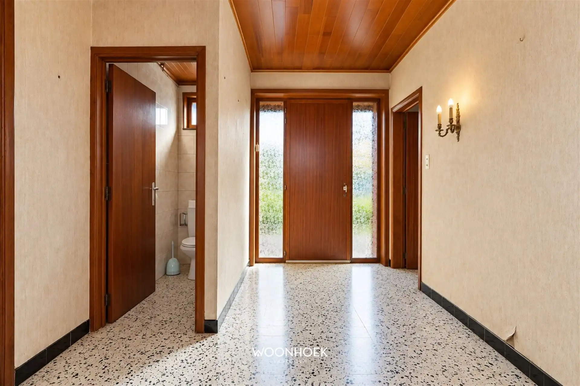 Vrijstaande bungalow met zonnige tuin op toplocatie foto 6