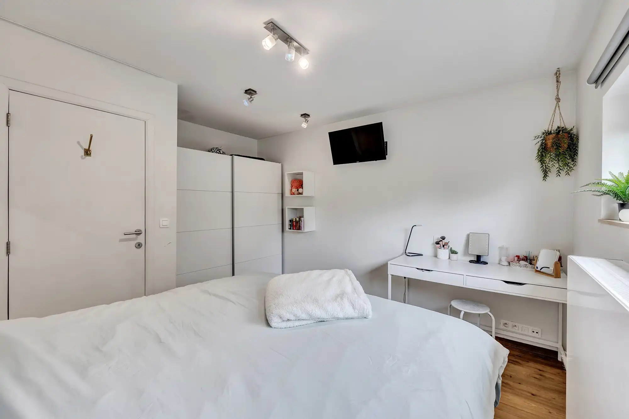 Instapklare halfopen woning met tuin en EPC C foto 12