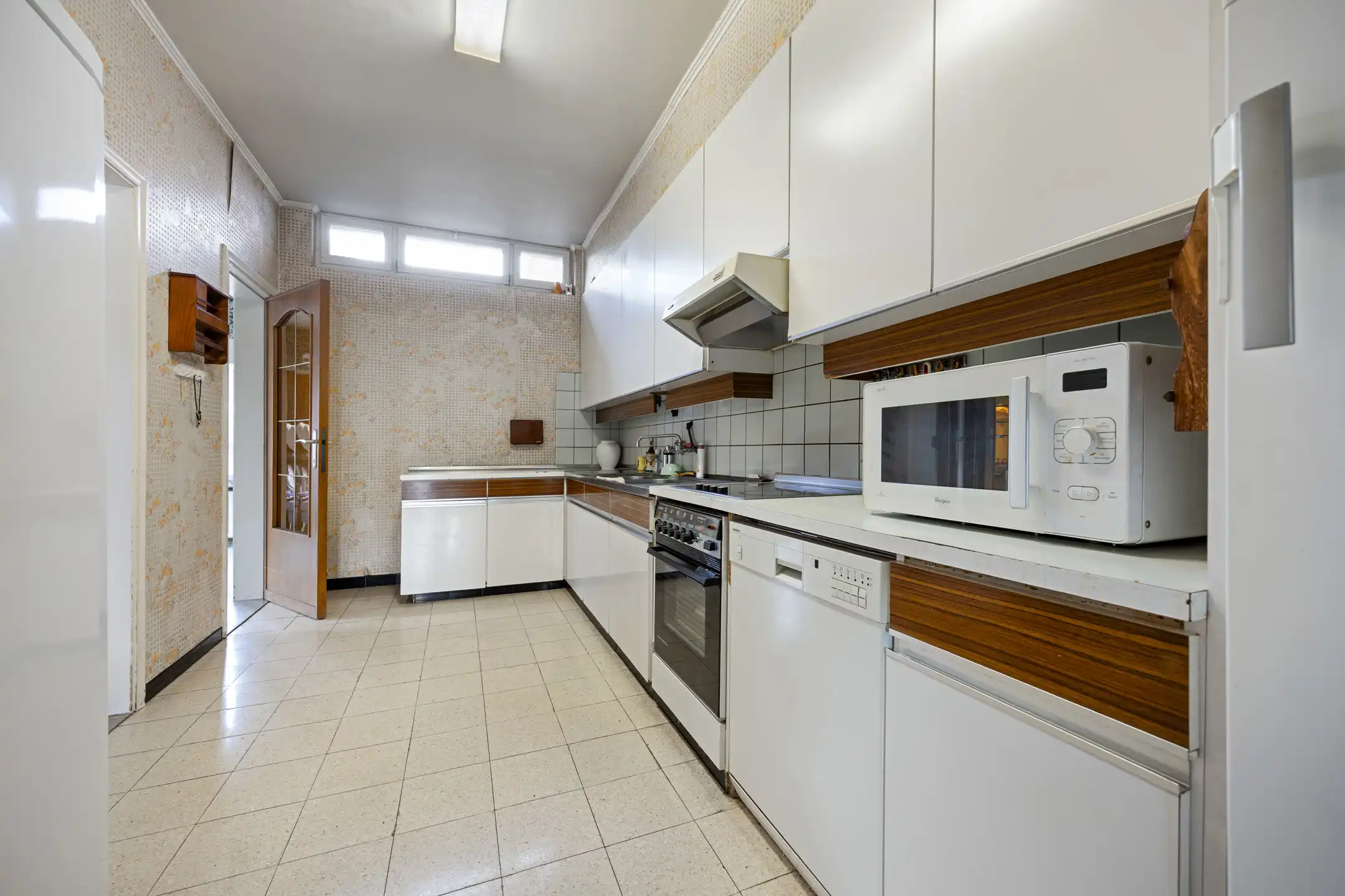 Halfopen woning met renovatiepotentieel te 's-Gravenwezel foto 12