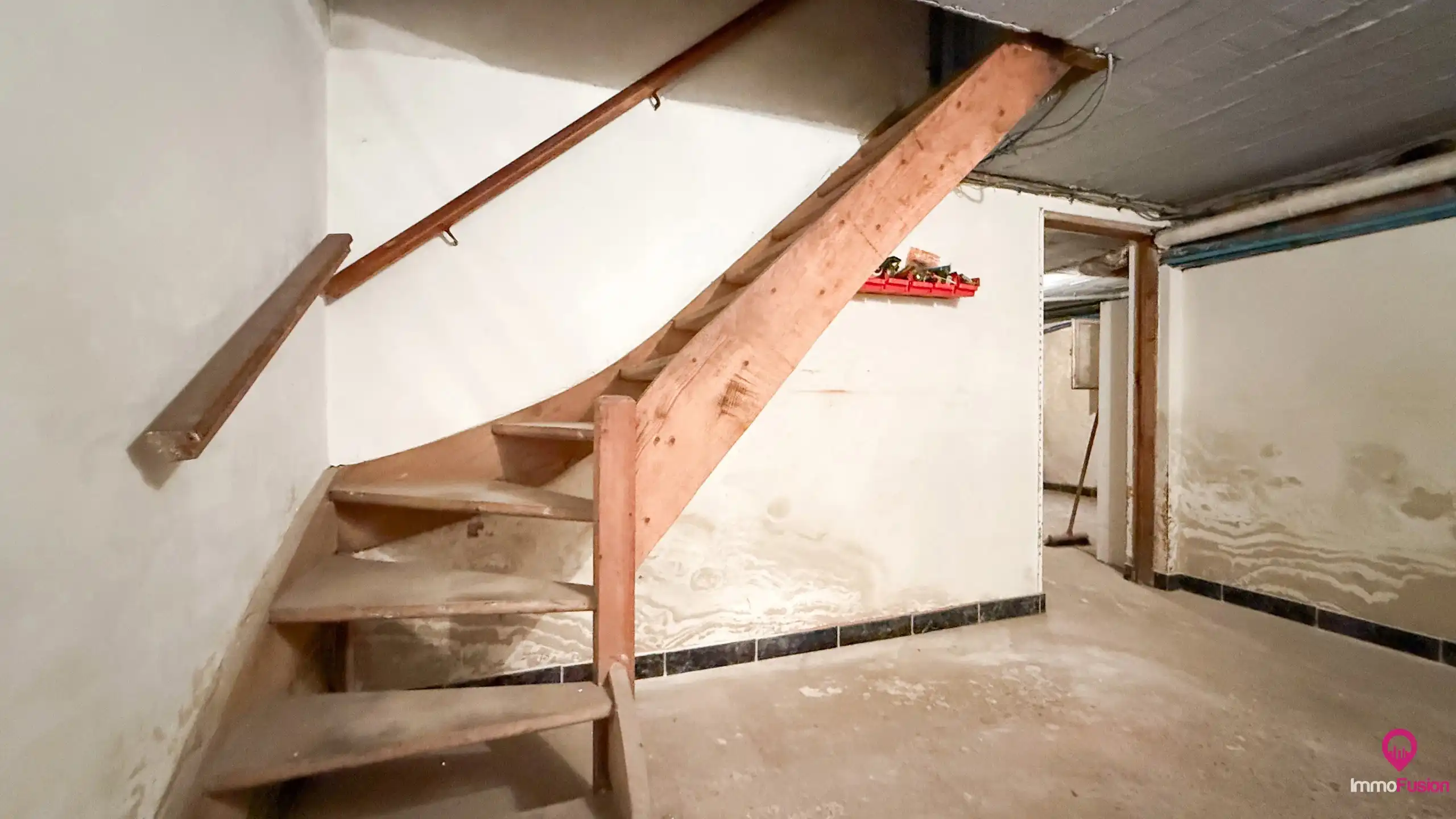 Ruime open bebouwing van 328m² met 5 slpk op toplocatie! foto 35