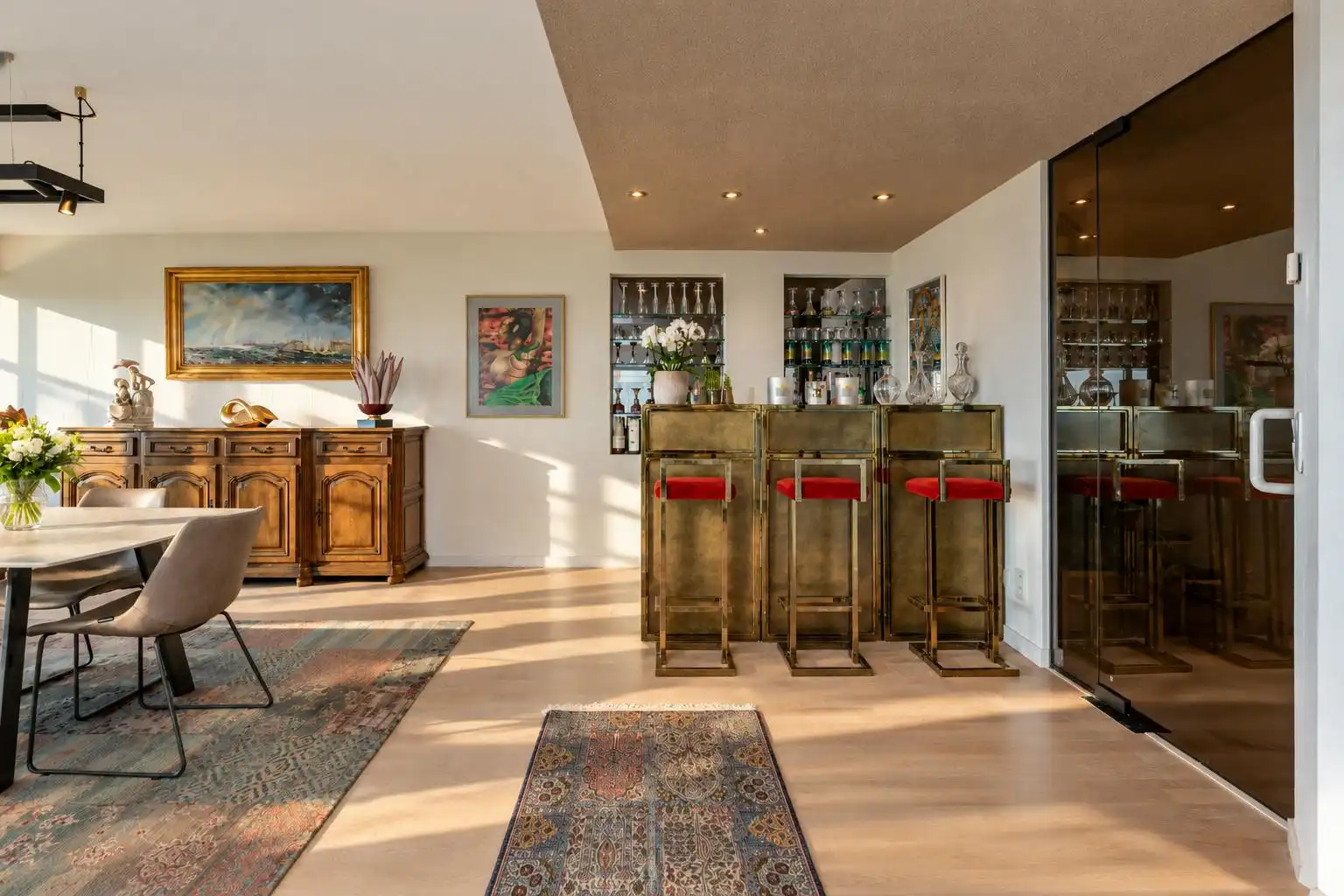 Prachtige duplex met 4 slaapkamers en indrukwekkend terras foto 4