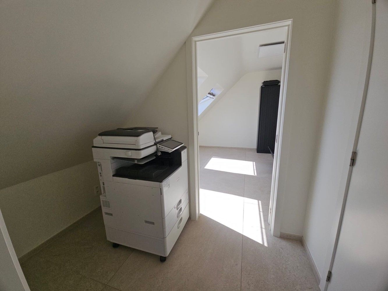 Recent, lichtrijk appartement met 2 terrassen foto 7