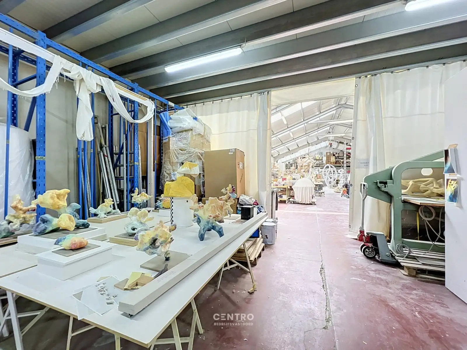 Ruimtelijk magazijn met toonzaal, kantoor en woonst te Lichtervelde, ideaal voor wonen én werken op een perceel van 1.002m²! foto 52