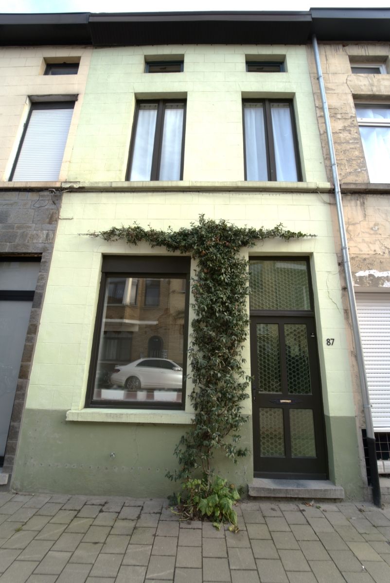 Rijwoning met 3 slaapkamers nabij centrum foto 28