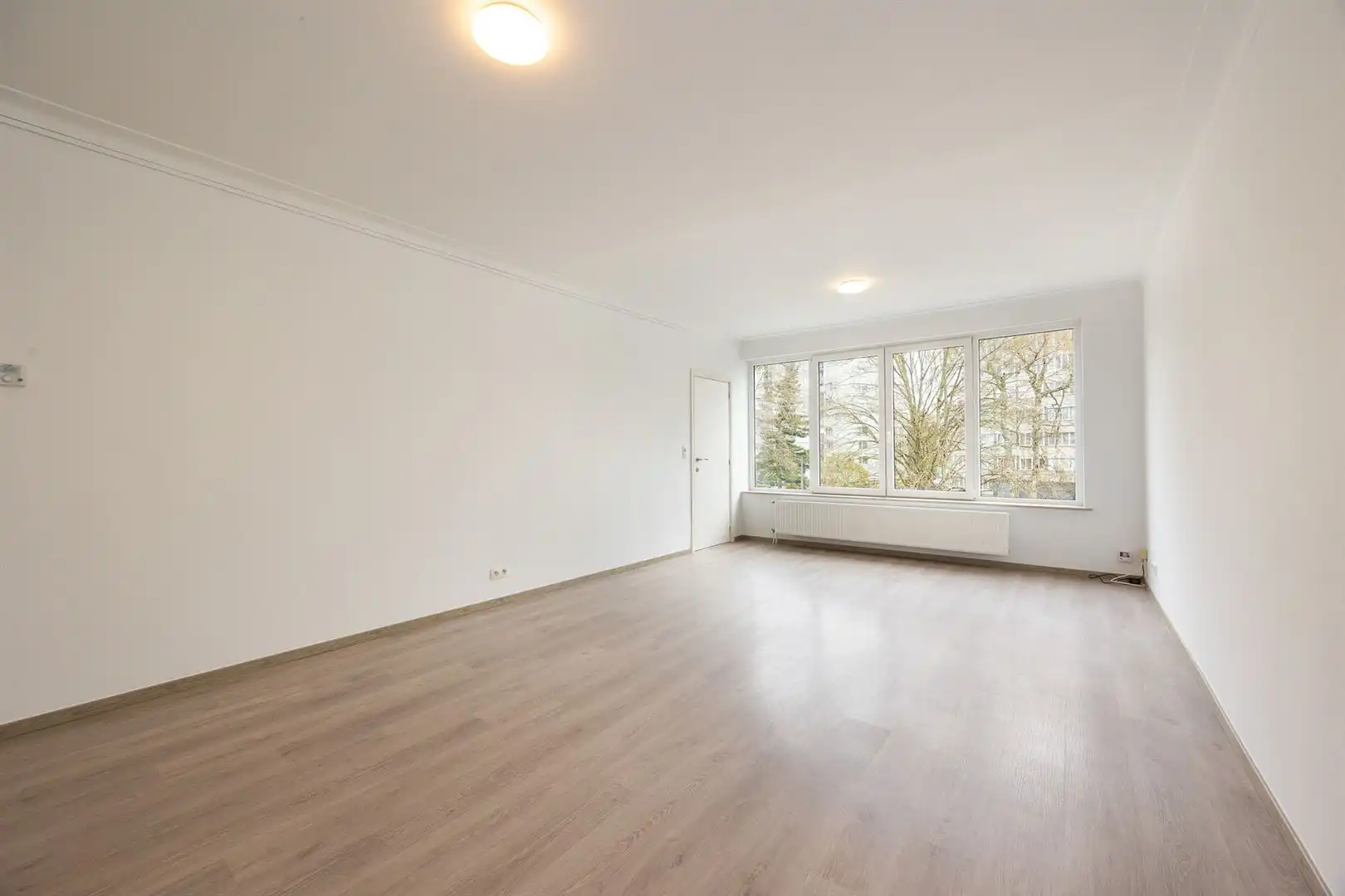 Opgefrist 2-slaapkamer appartement foto 3