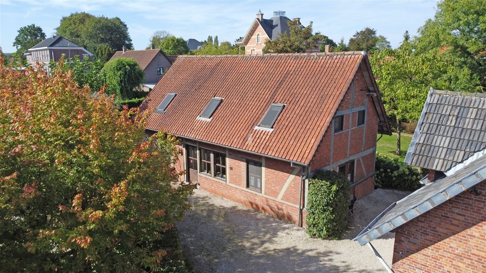 Prachtige te renoveren villa centrum Stevoort foto 23