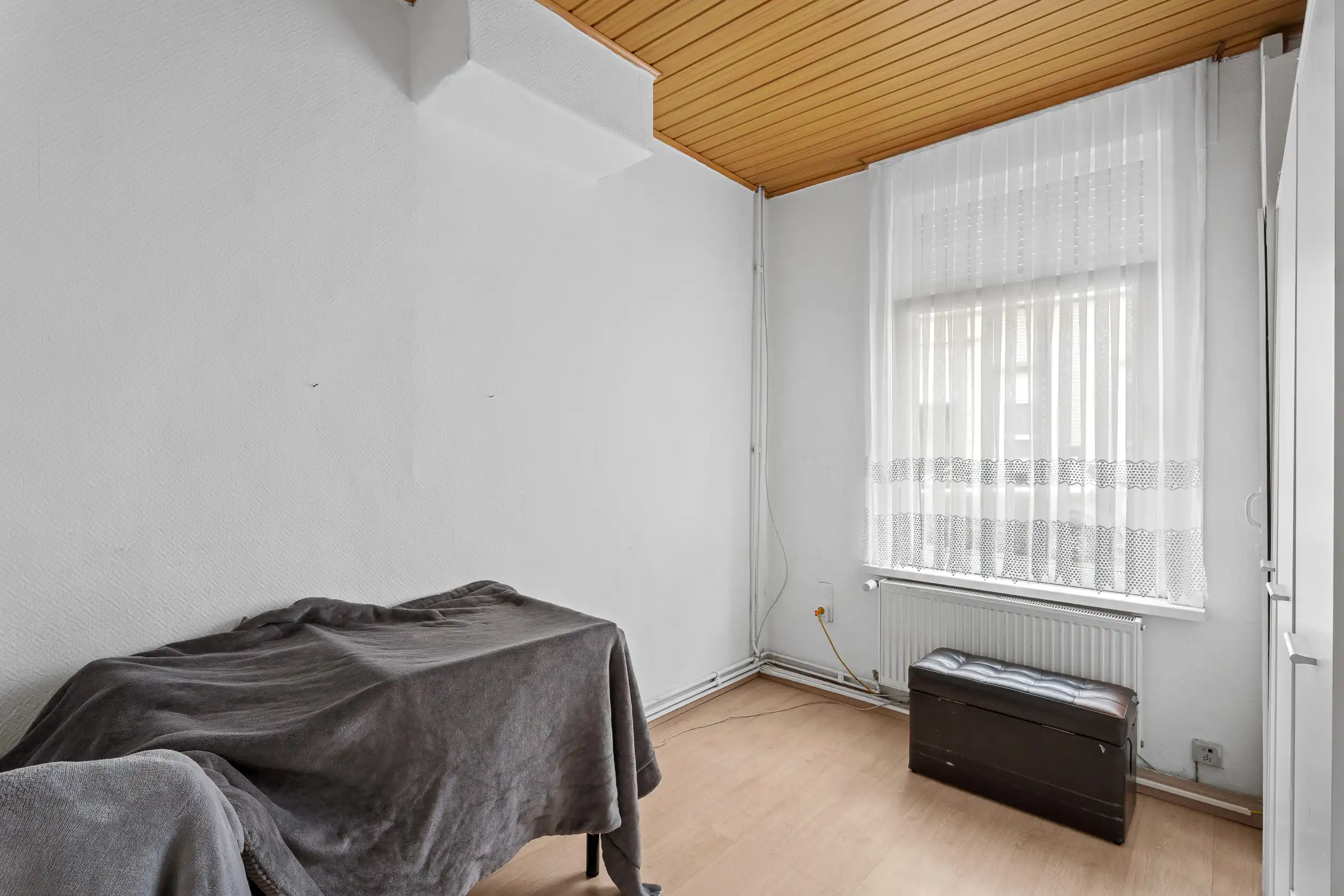 Ruime woning met 4 slaapkamers en unieke achteruitgang! foto 13