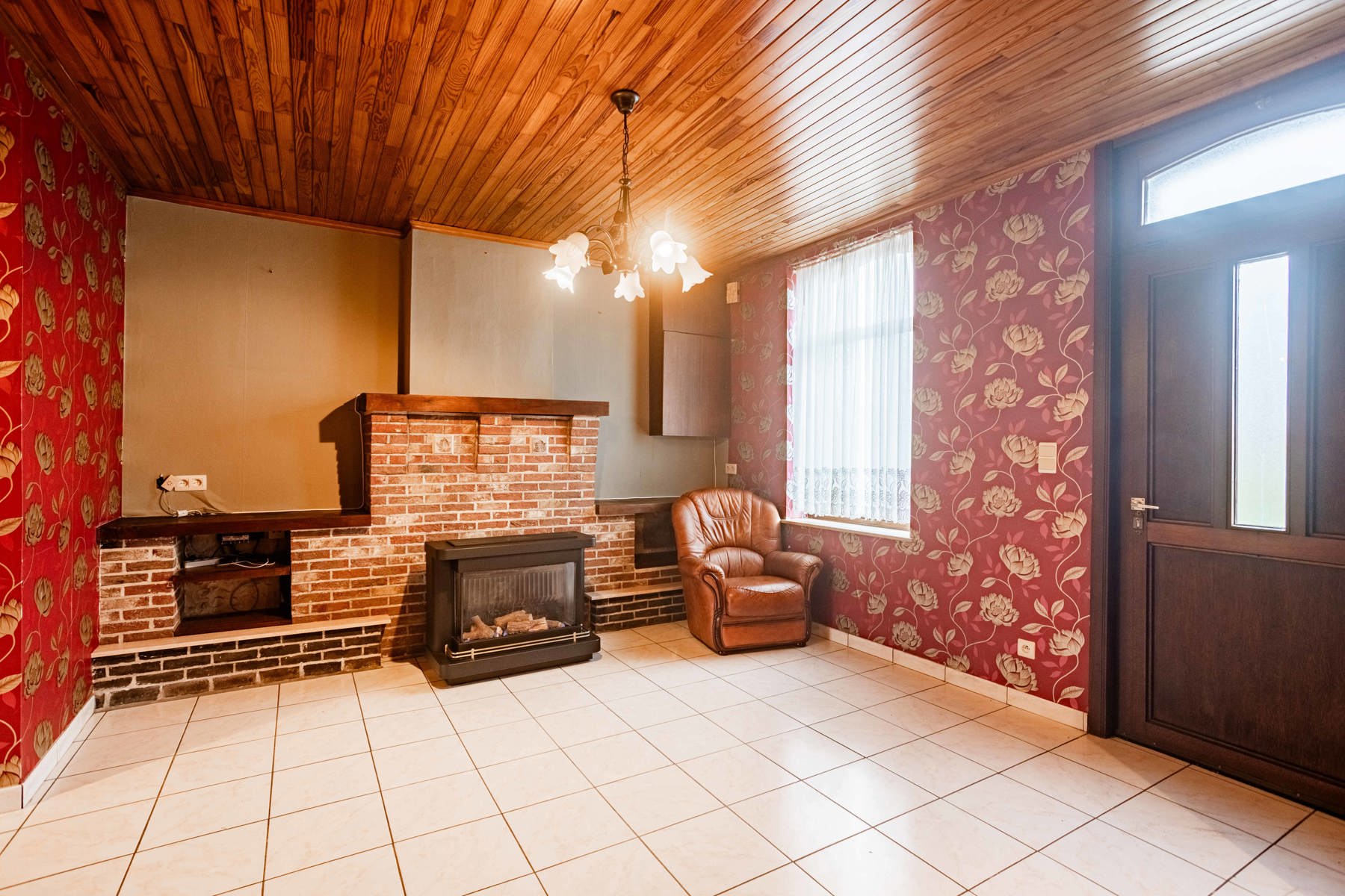 Rustig gelegen te renoveren woning in doodlopende straat. foto 5