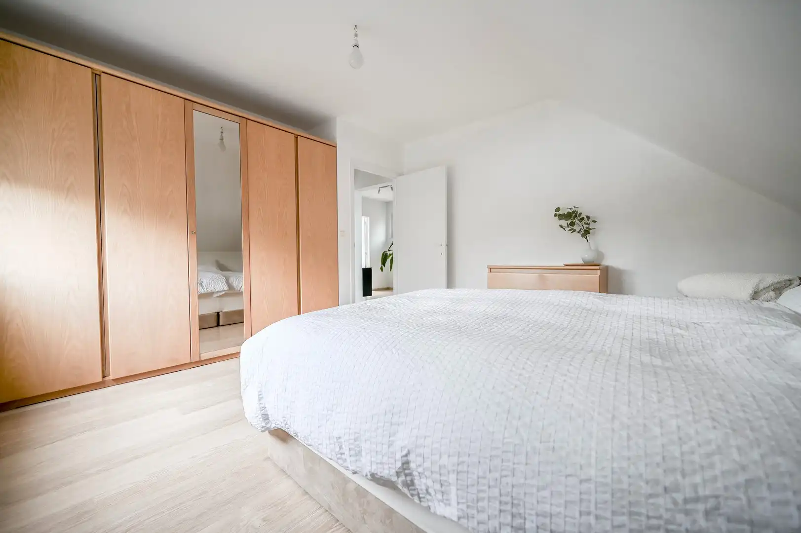 Smaakvolle gezinswoning met 3 slaapkamers en zonnig perceel. foto 6