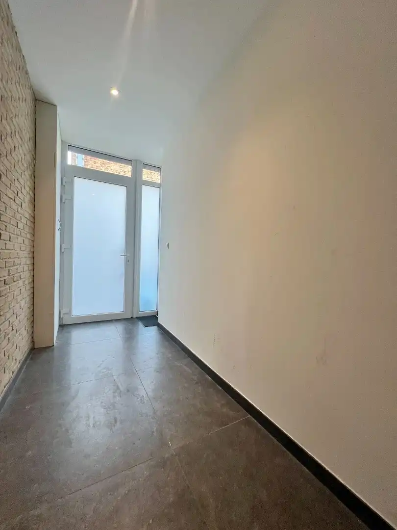 Duplex appartement met 3 slaapkamers en terras op wandelafstand van de markt.  foto 2
