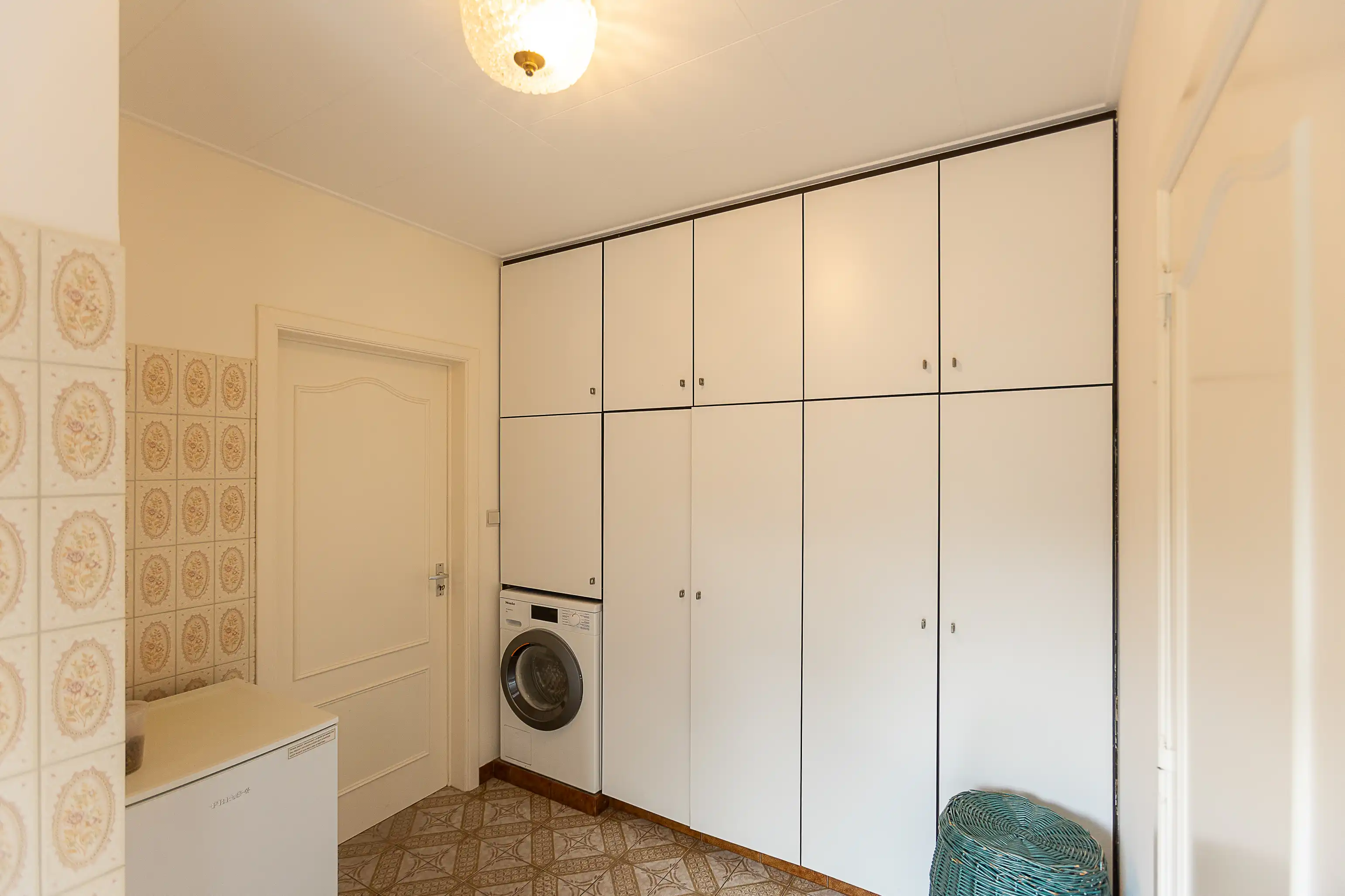 Karaktervolle, perfect onderhouden woning in Aalter foto 13
