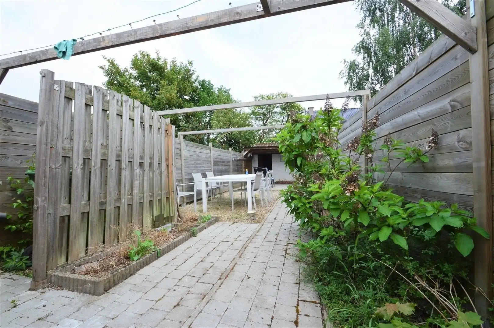 Instapklare woning met tuin nabij centrum foto 11