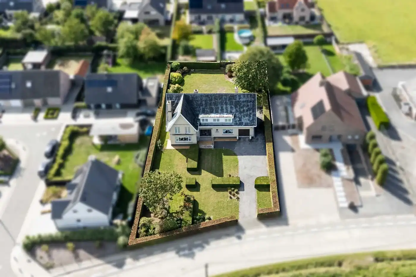 Ruime gezinsvilla op groot perceel in Otegem foto 4