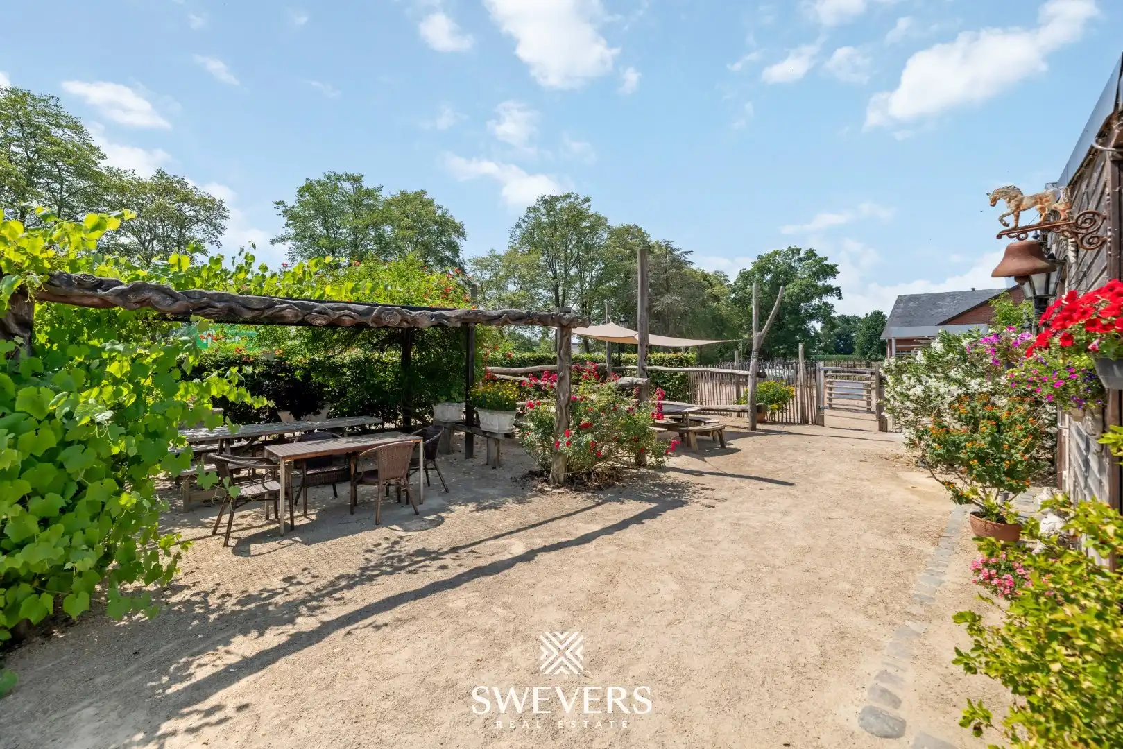 Kinderboerderij op 1ha 97a 19ca met woning, rustig gelegen foto 5