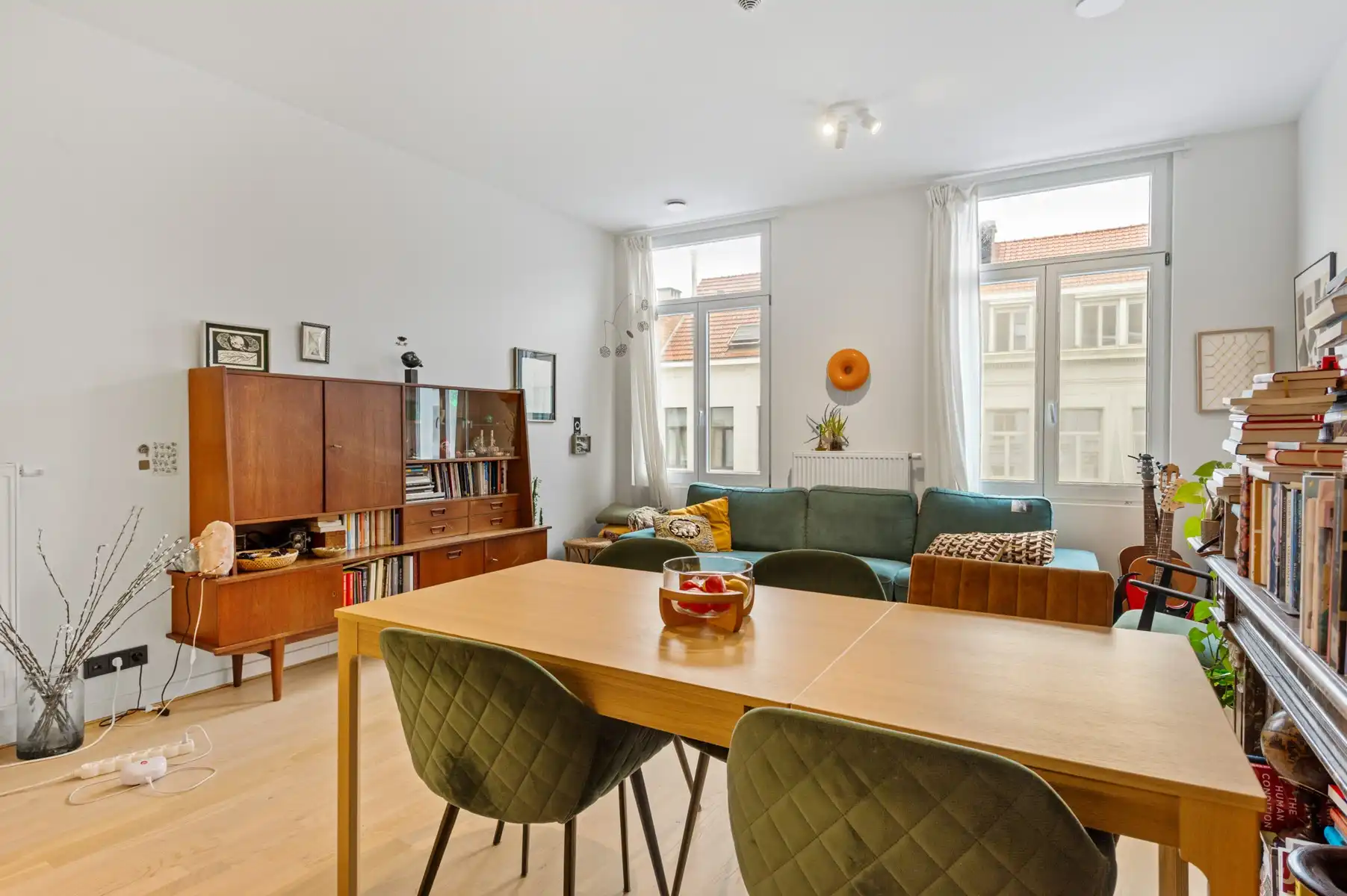Lichtrijk appartement in authentiek herenhuis op gegeerde locatie foto 5