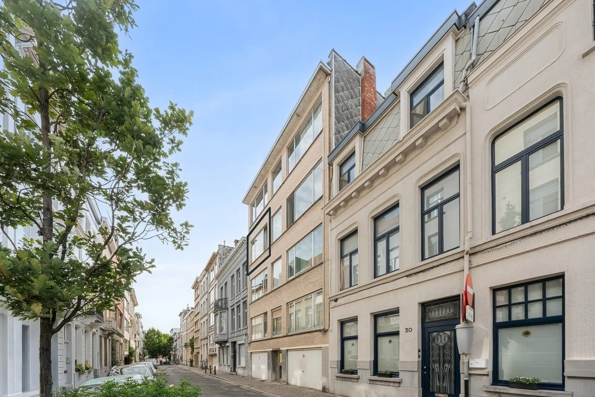Appartement centraal gelegen met ondergrondse staanplaats foto 13