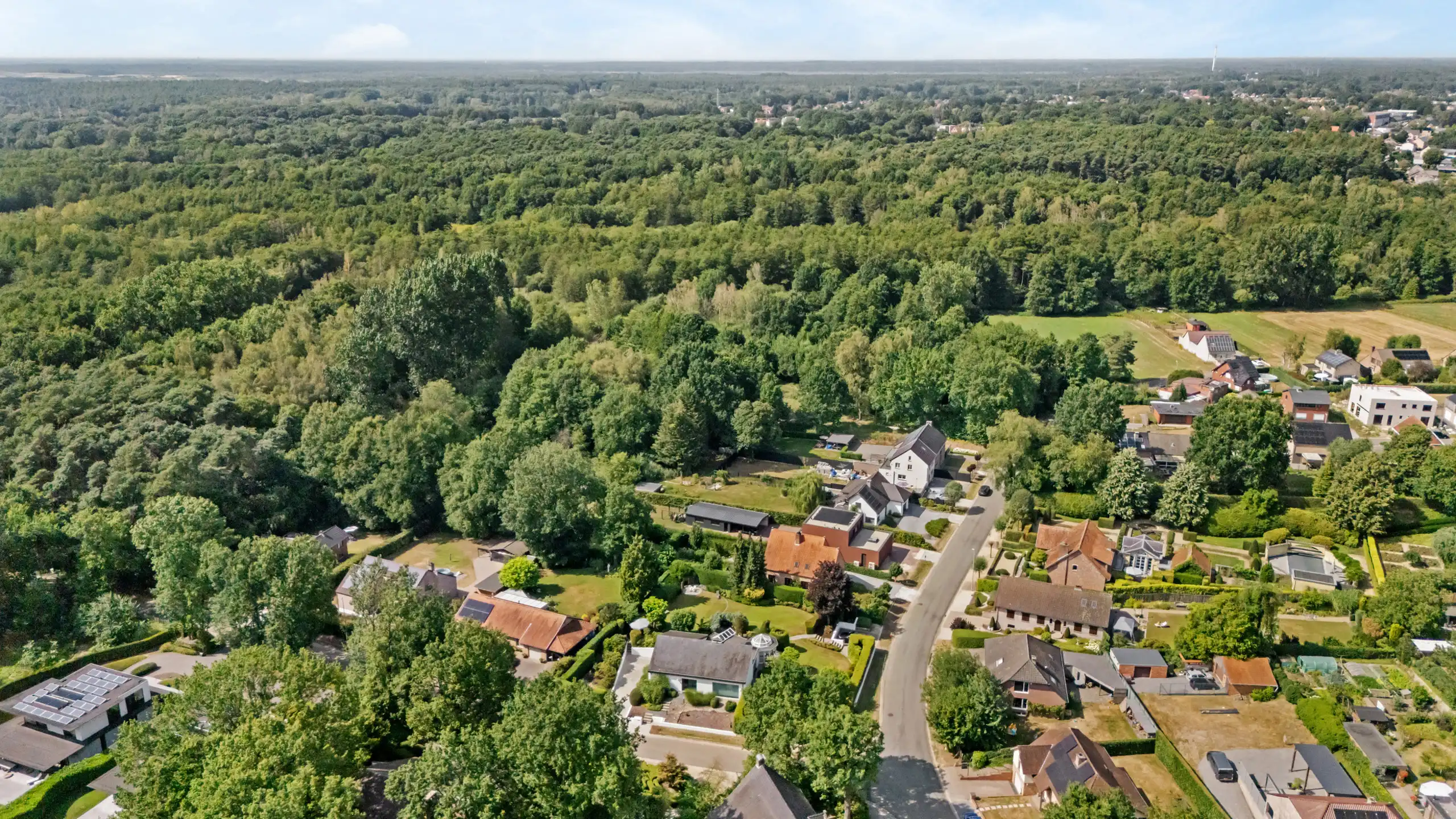 Verrassend eigentijdse woning inclusief bouwgrond foto 30
