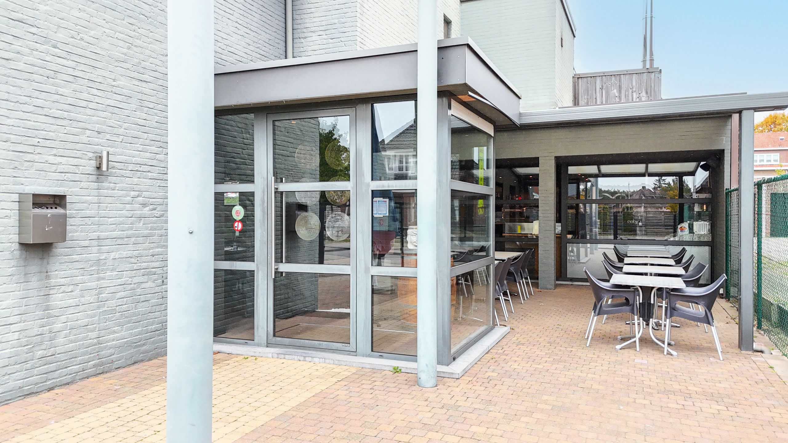 Horecapand met volledige inrichting op goed gelegen locatie! foto 38