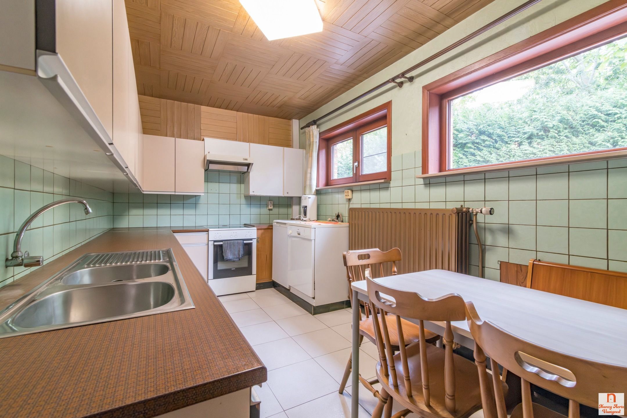 Ruime woning met 4 slaapkamers en uitbreidingsmogelijkheden foto 13