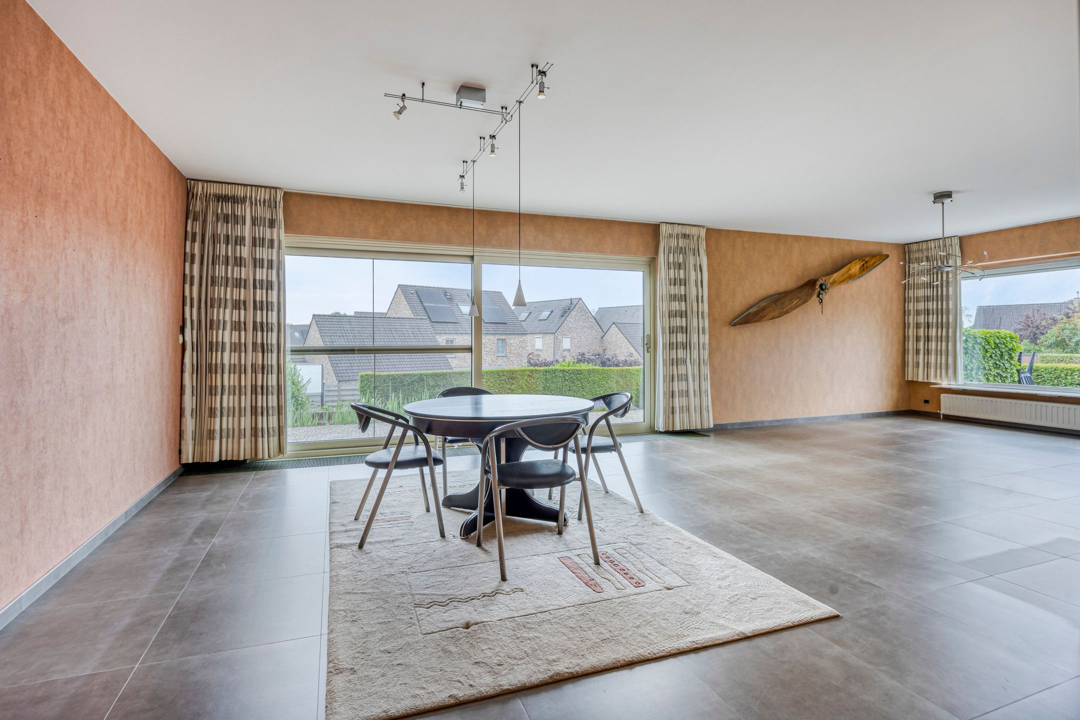 Comfort en connectie: open, lichtrijke woning: 4 slpks, tuin foto 6