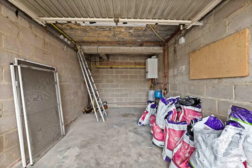 HALFOPEN BEBOUWING MET GARAGE EN GROTE TUIN IN TONGEREN foto 29