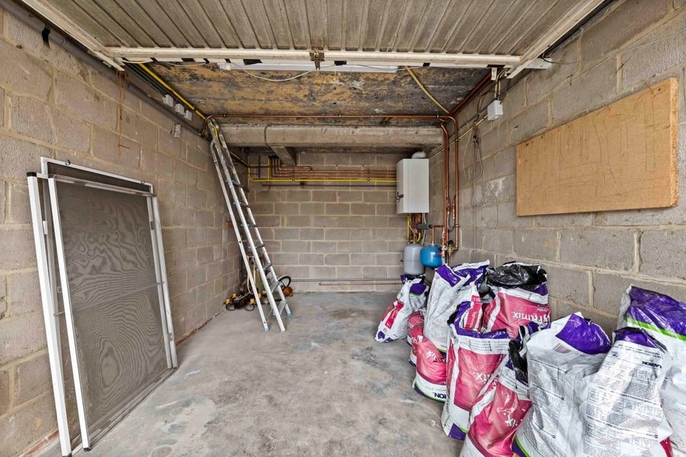 HALFOPEN BEBOUWING MET GARAGE EN GROTE TUIN IN TONGEREN foto 29