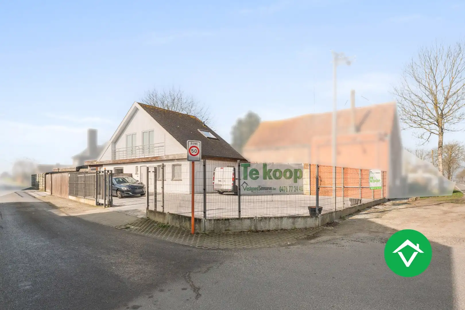 Functionele woning met drie slaapkamers, garage en ruime oprit te Ichtegem foto 2